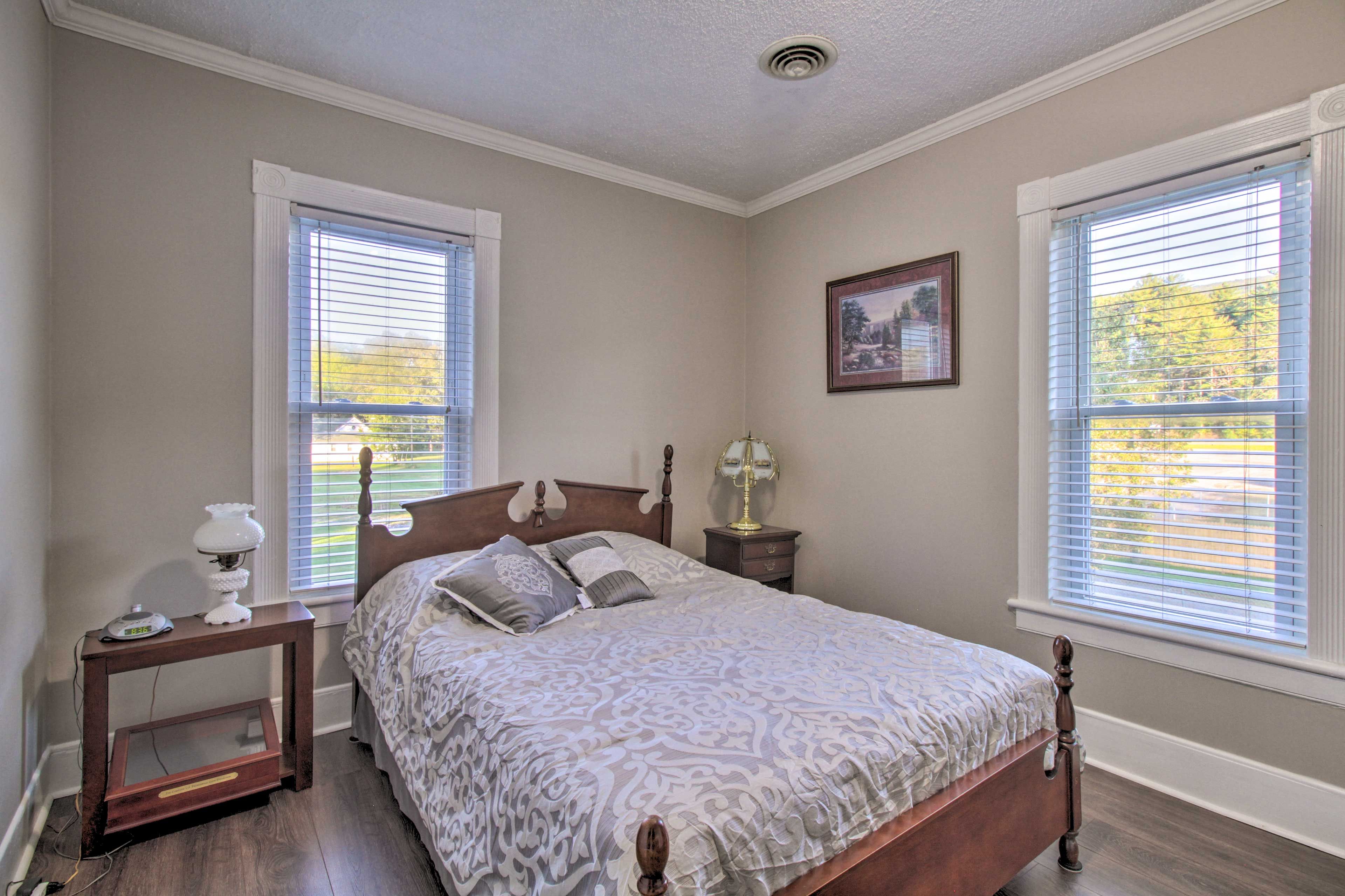 Bedroom 2 | Queen Bed | 2nd Floor