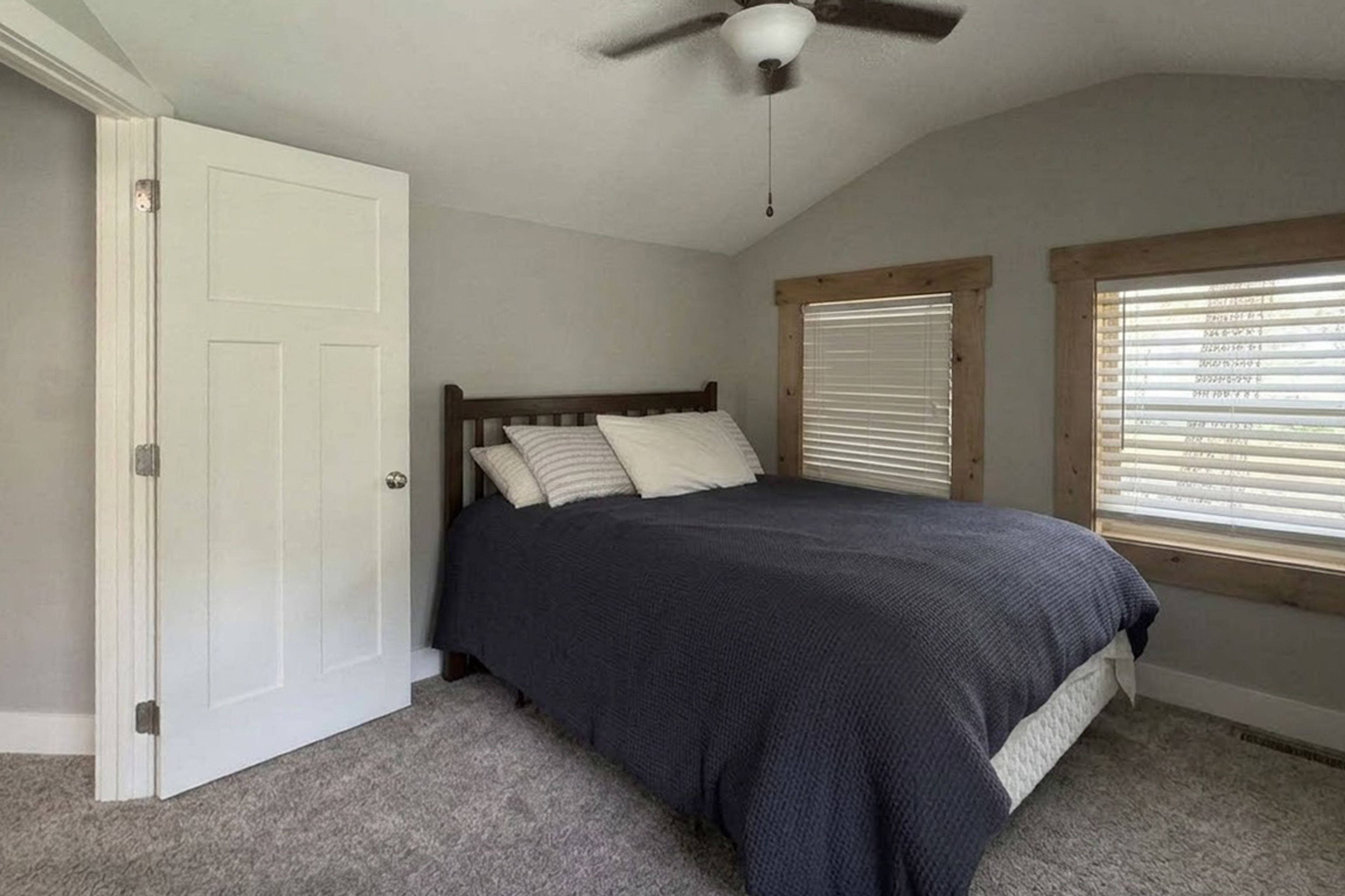 Bedroom 3 | 2nd Floor | Queen Bed