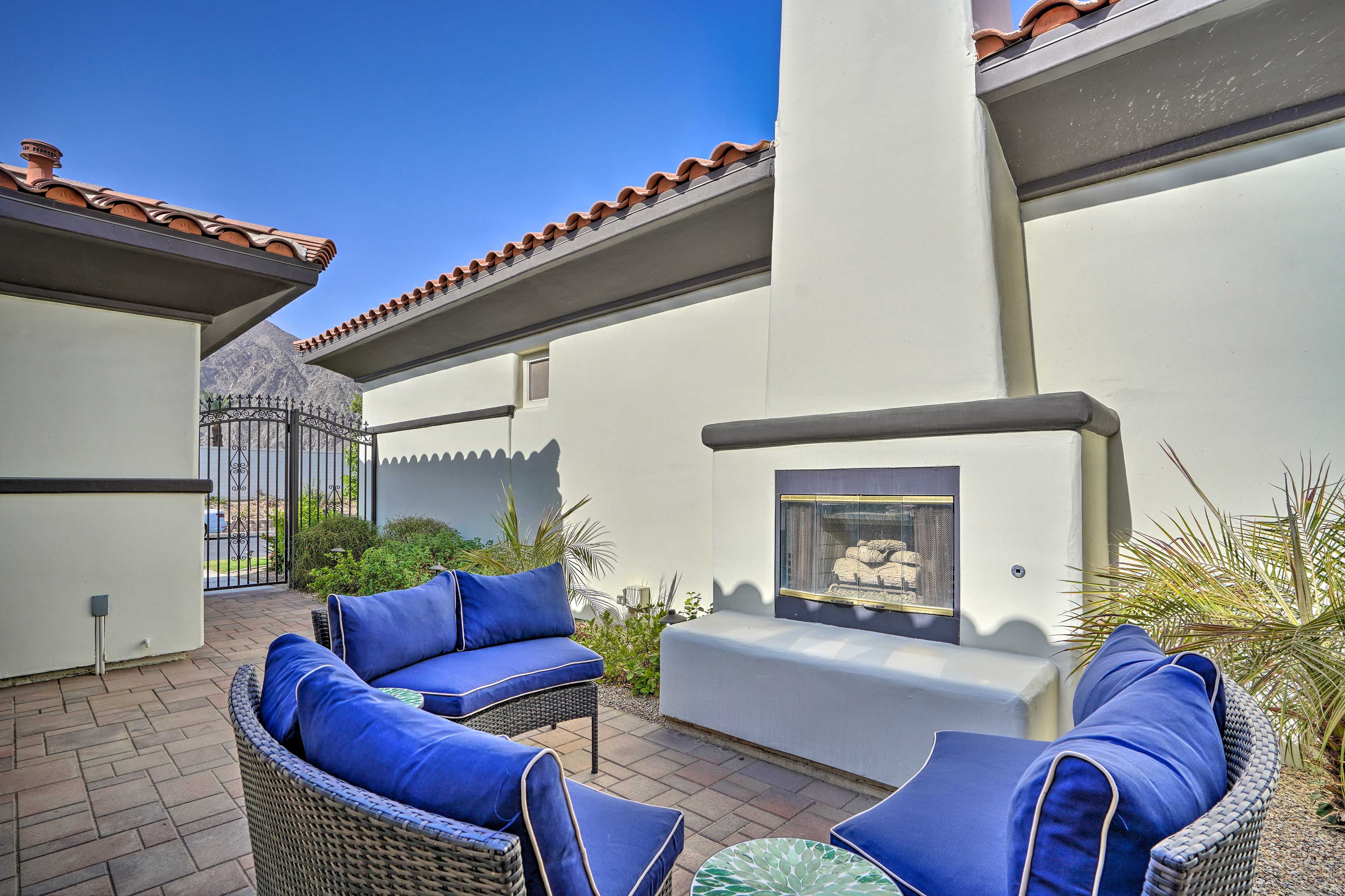 Patio | Outdoor Seating | Wood-Burning Fireplace | Free WiFi
