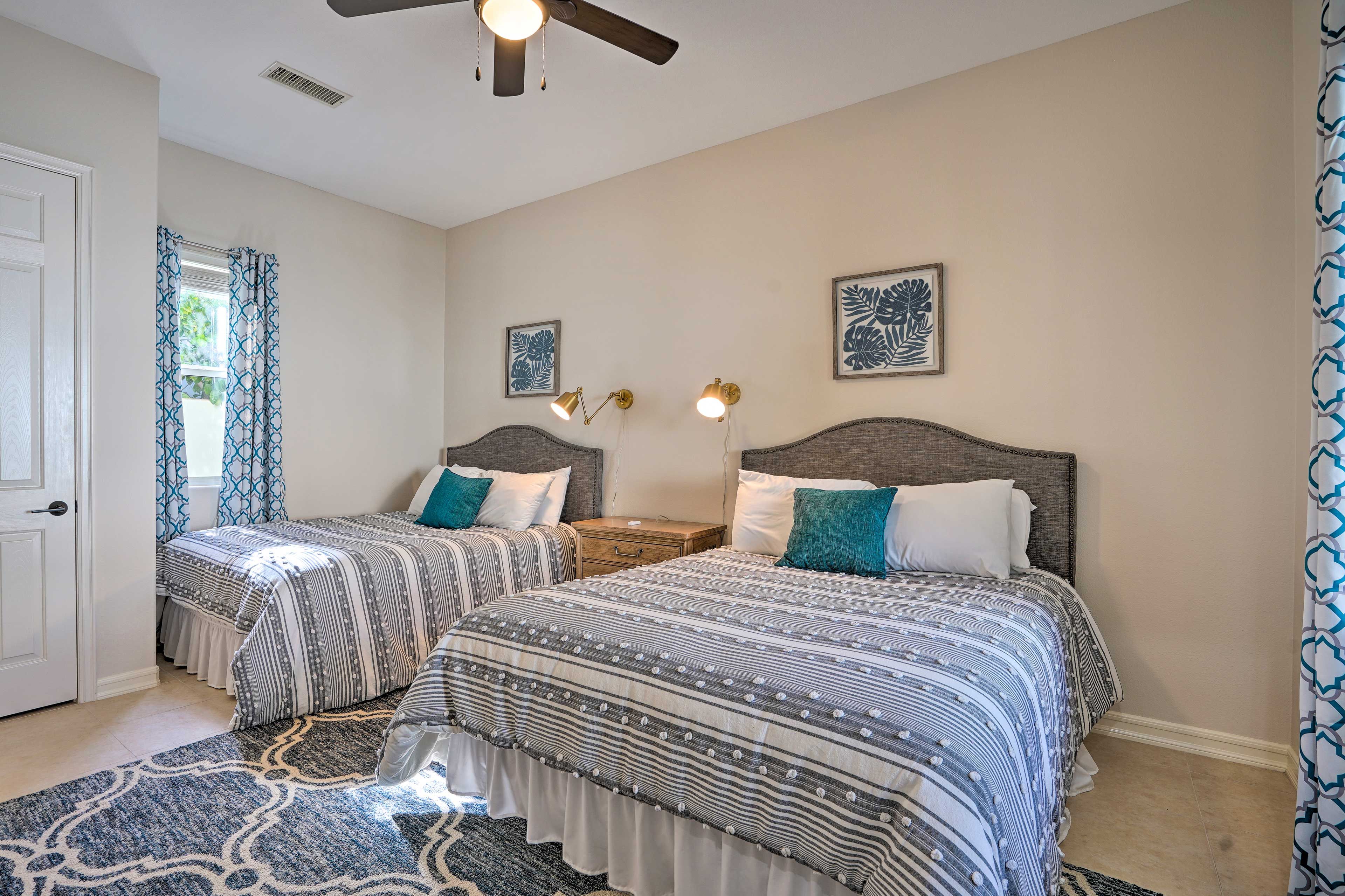 Bedroom 3 | 2 Queen Beds | Board Games | Hangers | En-Suite Bathroom