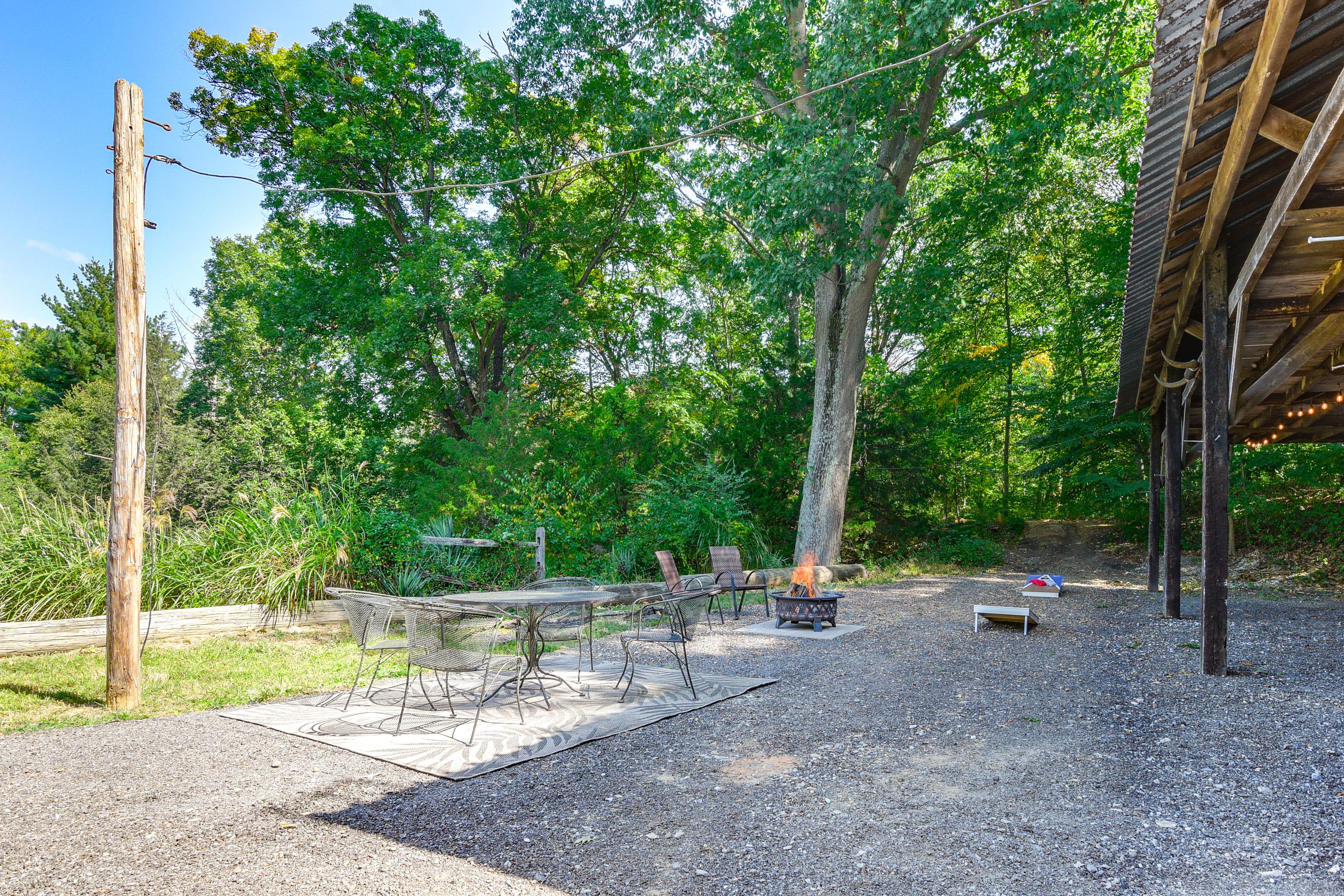 Outdoor Space | Fire Pit | Cornhole