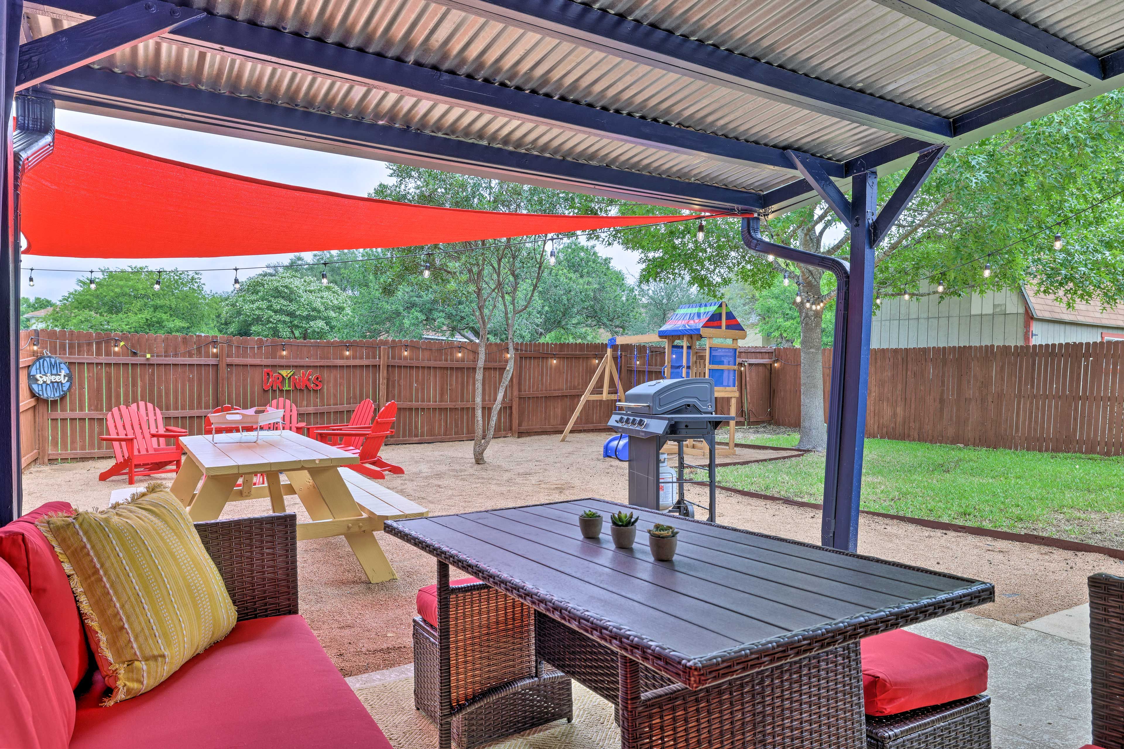 Covered Patio | Wood-Burning Grill | 4-Burned Gas Grill
