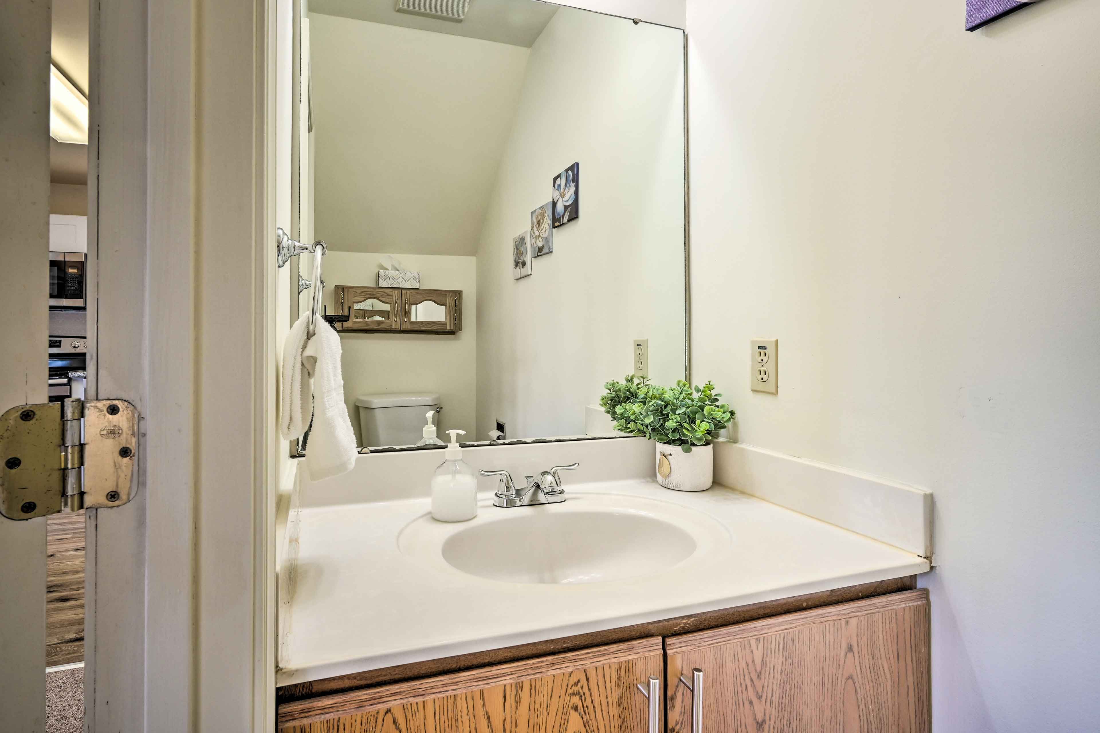 Half Bathroom | 1st Floor
