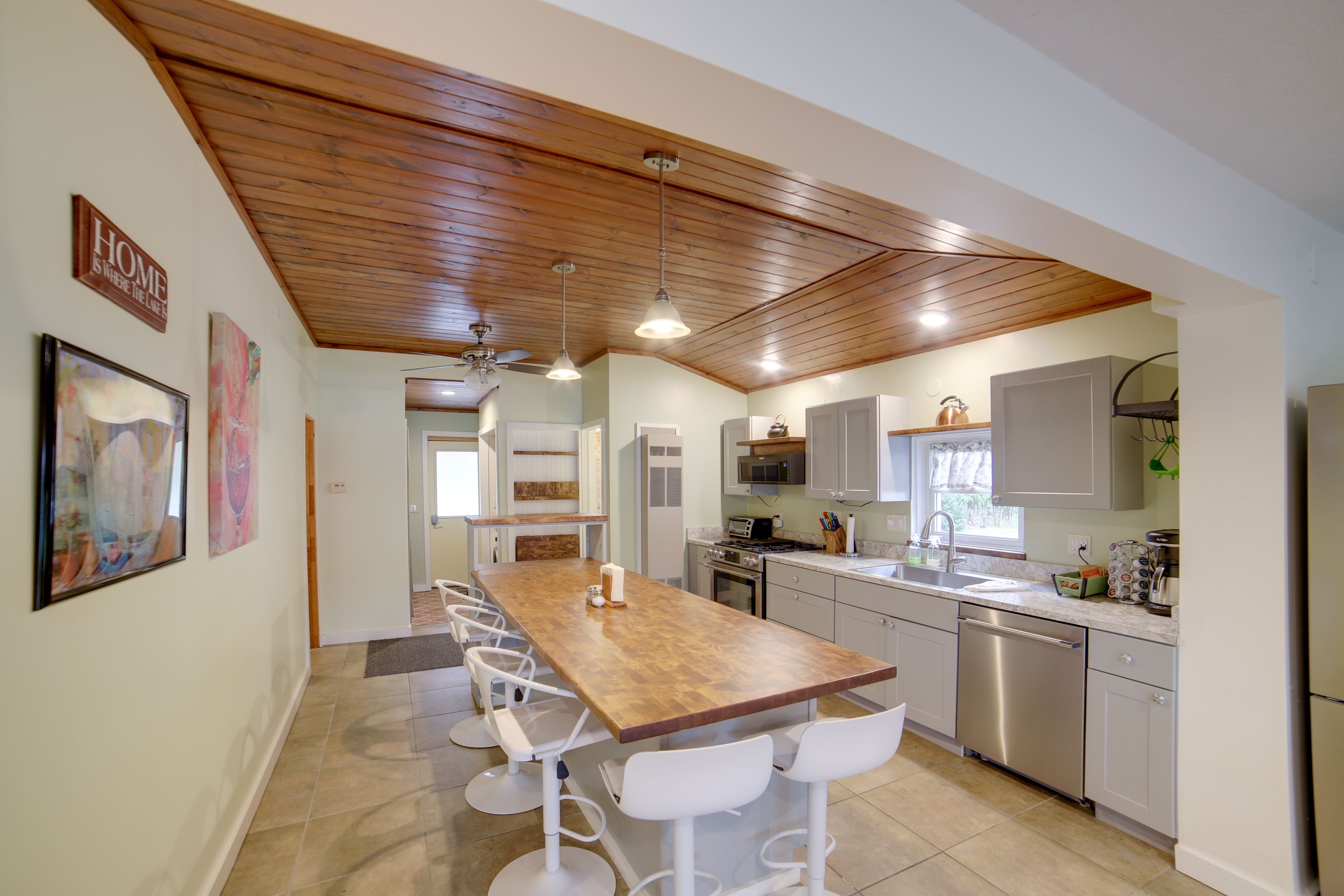 Fully Equipped Kitchen | Single-Story Home