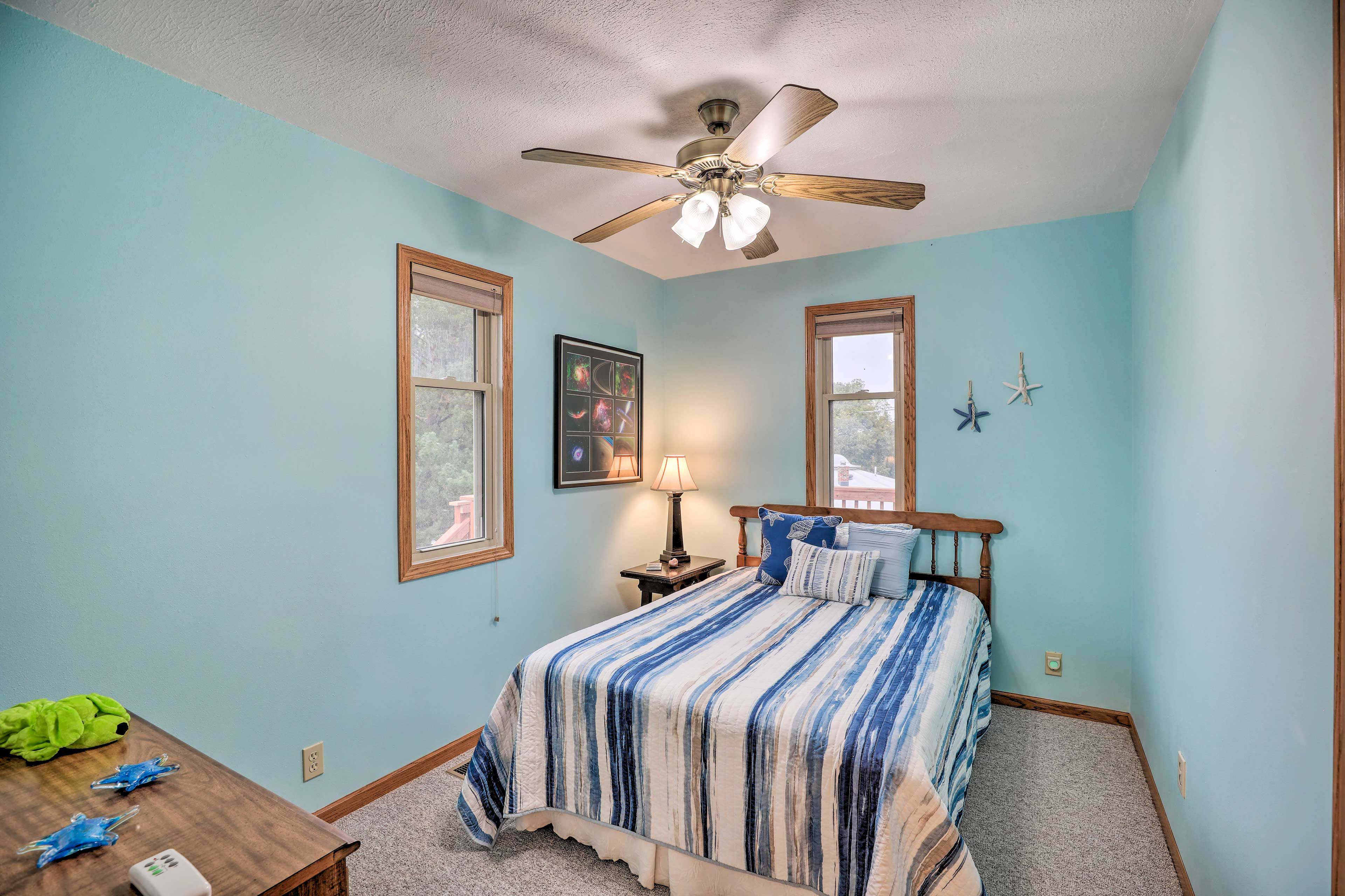 Bedroom 2 | Full Bed | Main Floor