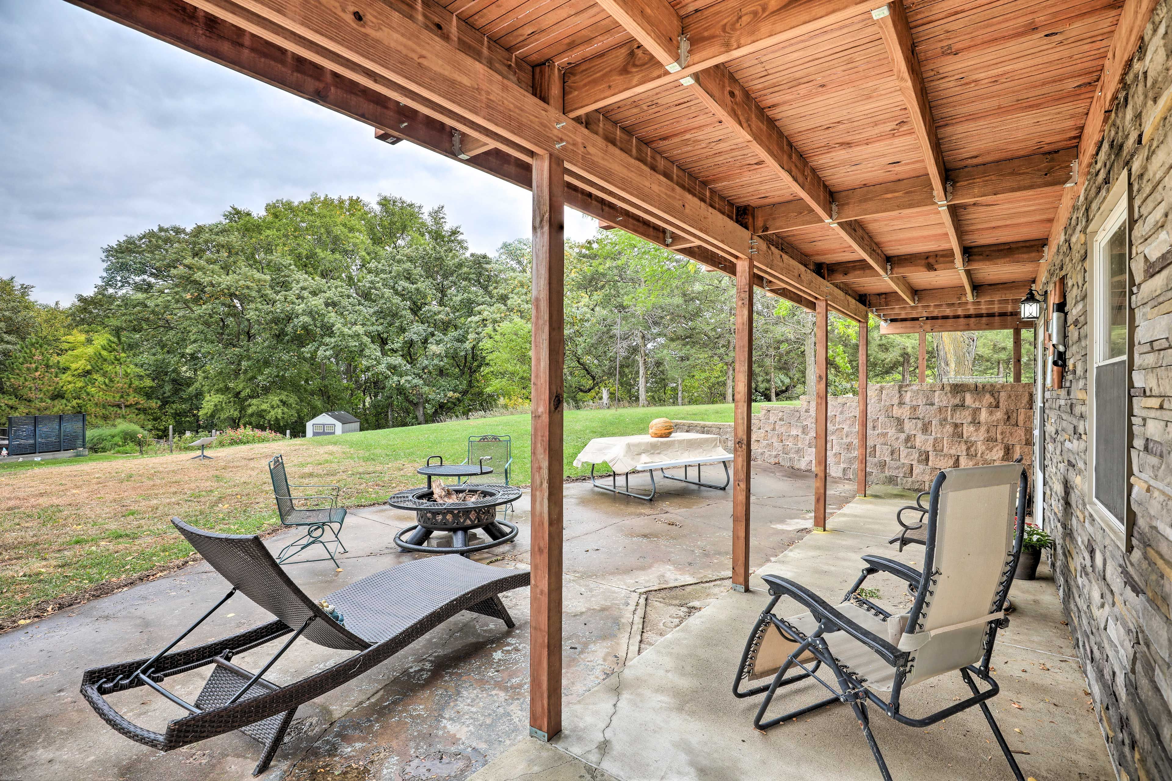 Patio | Fire Pit