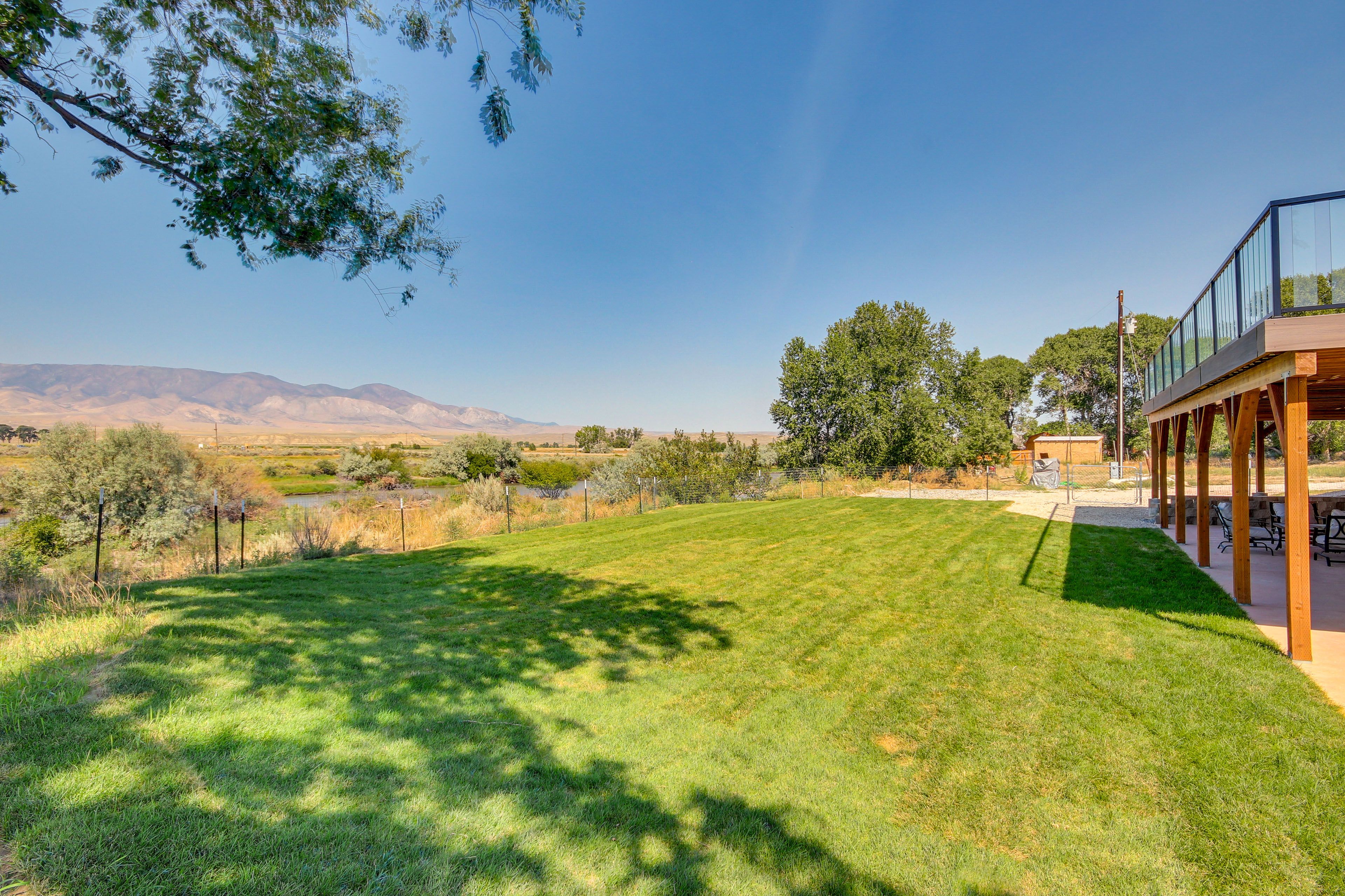 Shared Yard Area | Homeowner On-Site