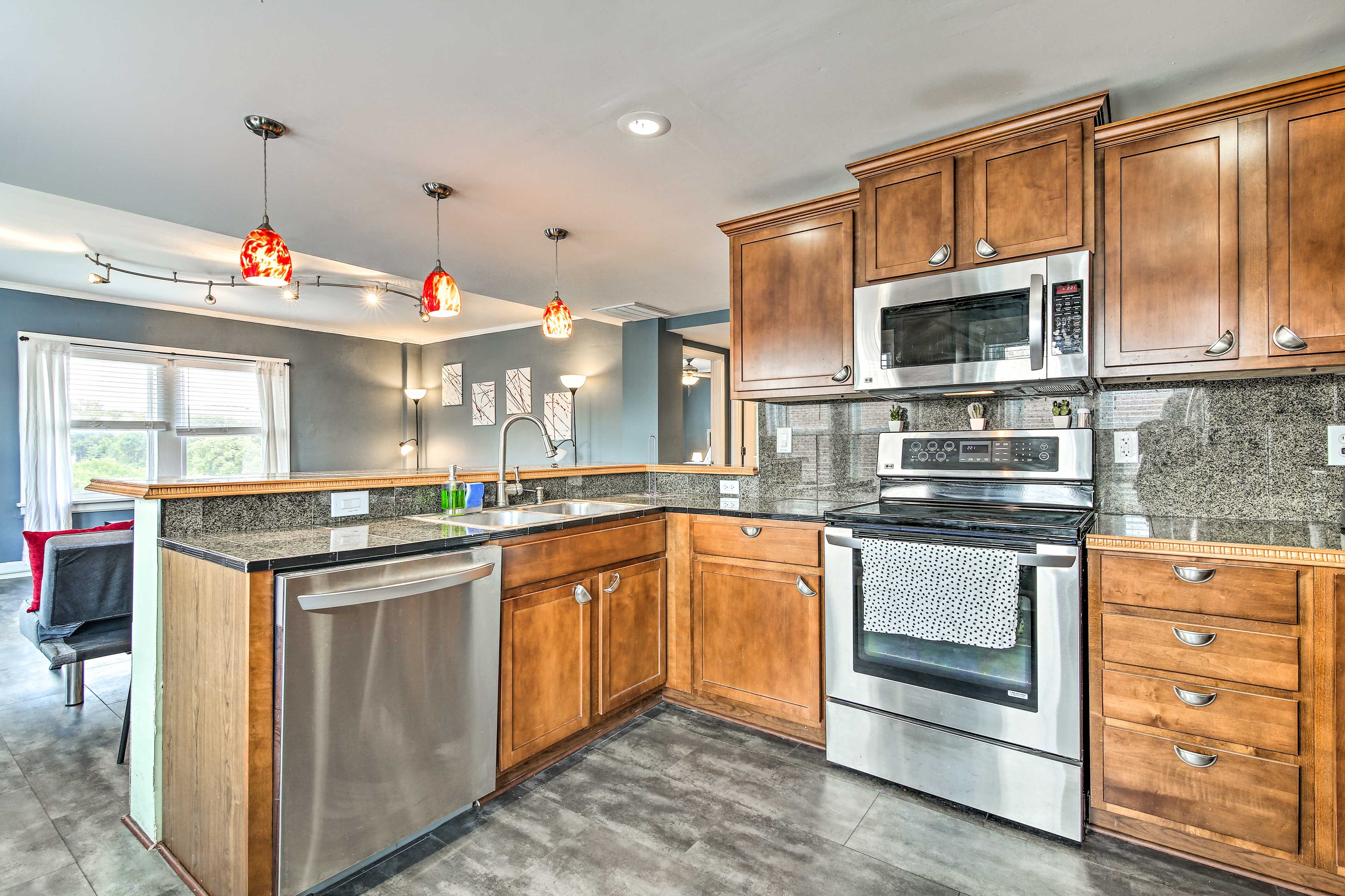 Kitchen | 1,200 Sq Ft | Keyless Entry | 8th-Floor Condo | Elevator Access