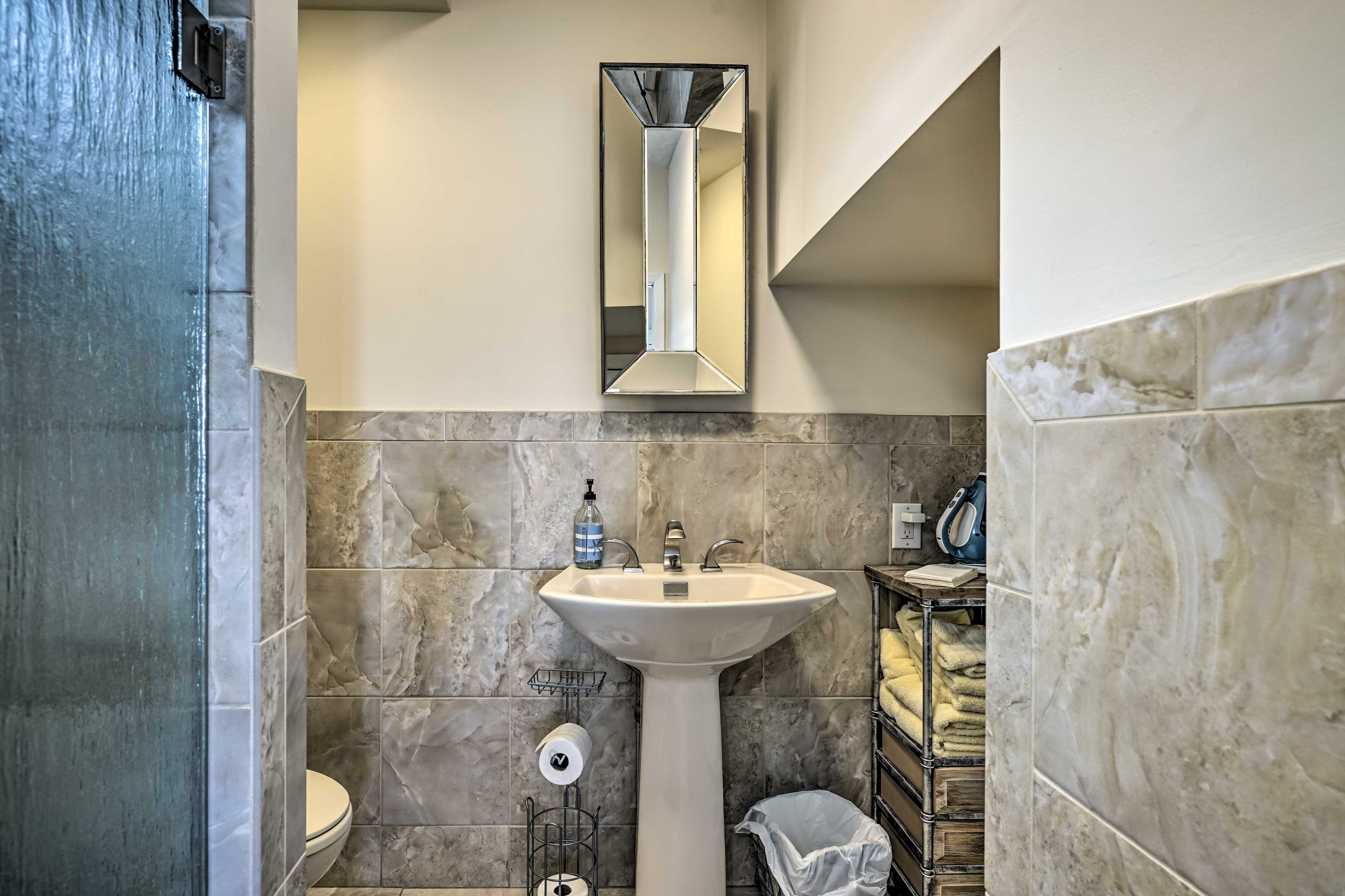 Full Bathroom
