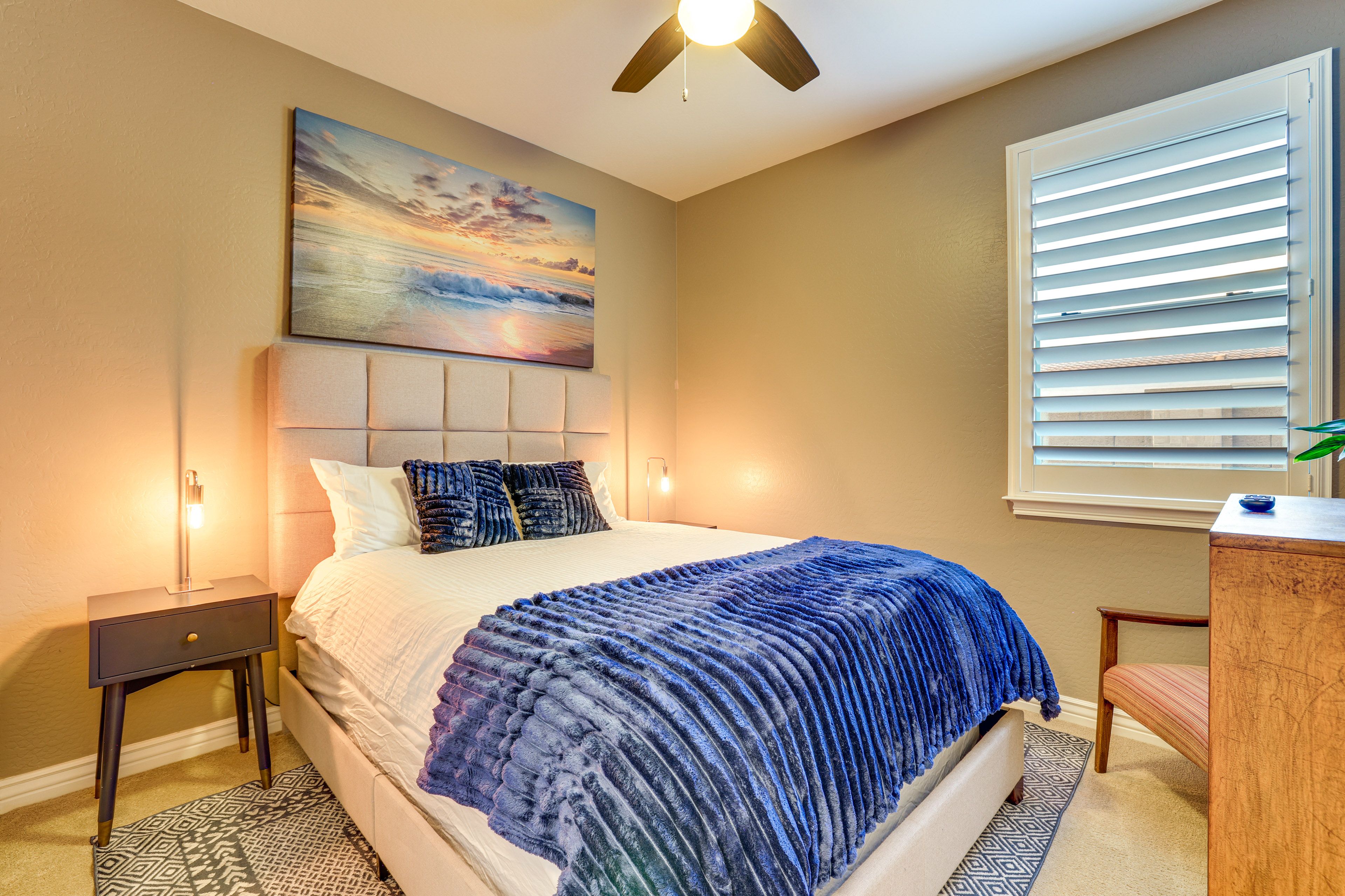 Bedroom 2 | Queen Bed