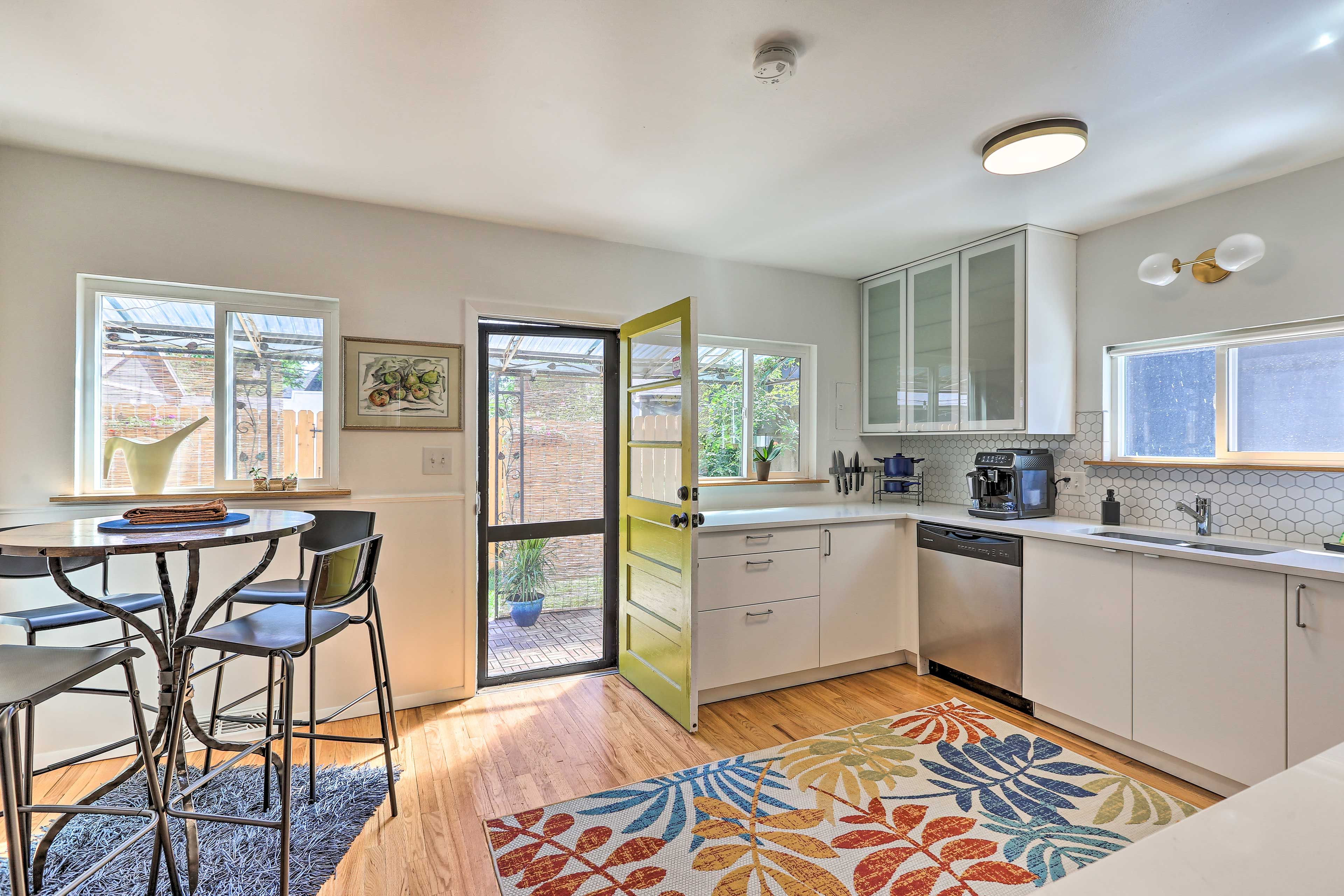 Kitchen | Drip Coffee Maker | Toaster