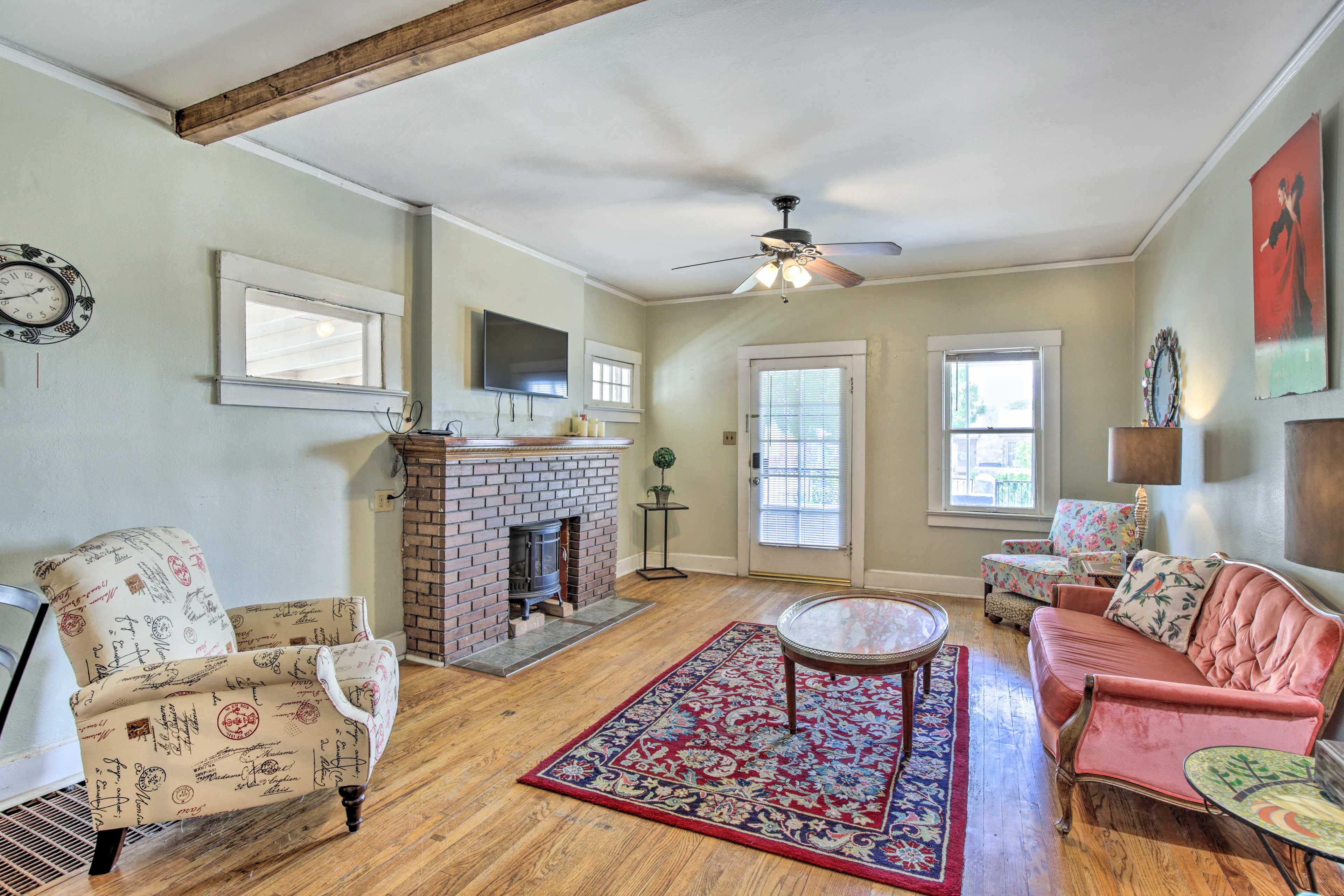 Living Room | Keyless Entry