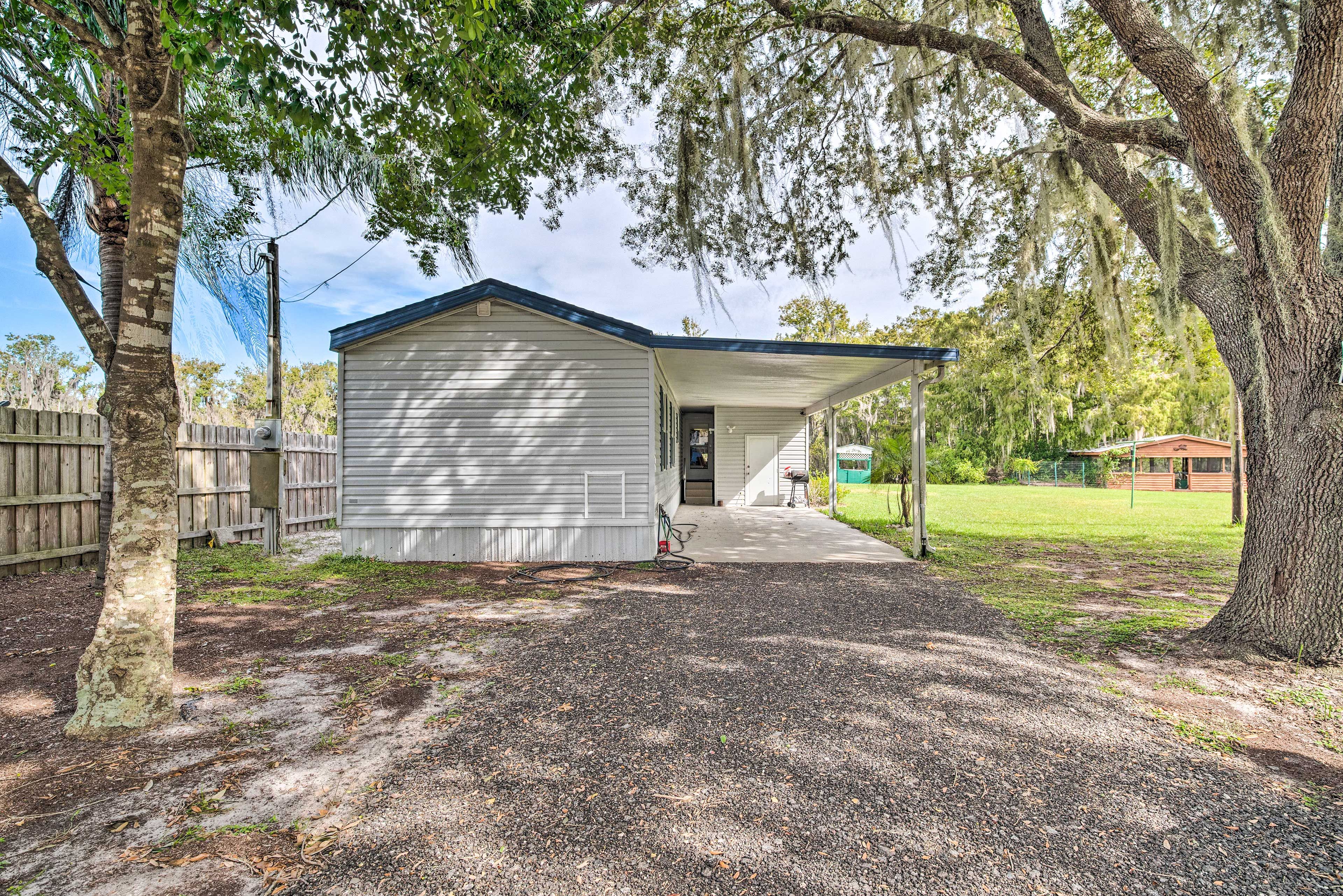 Property Exterior | Driveway (2 Vehicles) | Boat/Trailer Parking Allowed