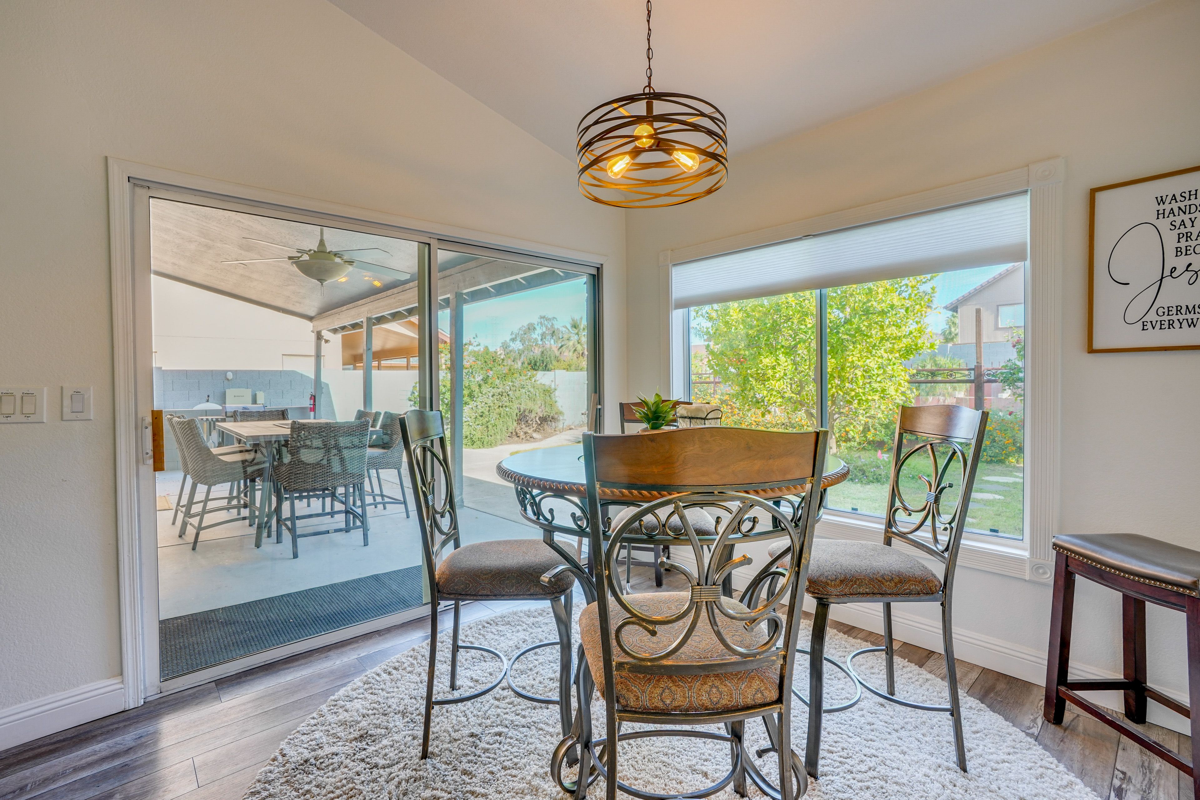 Breakfast Nook