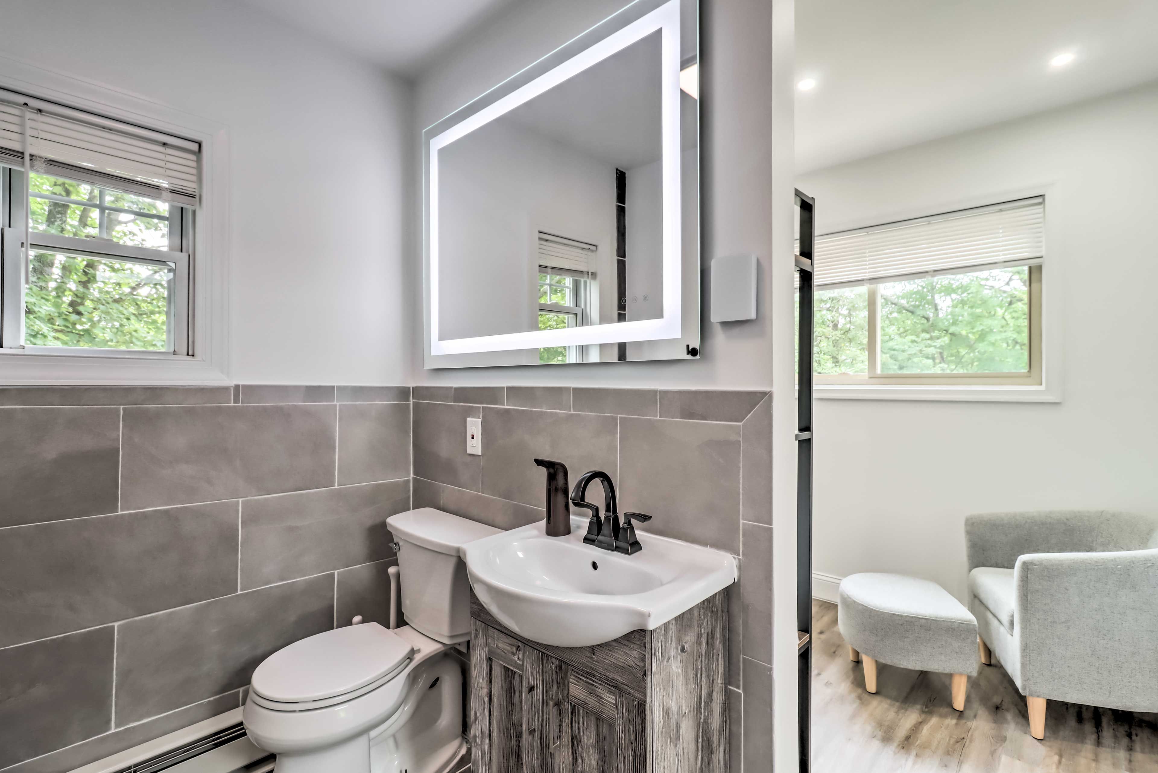Full Bathroom