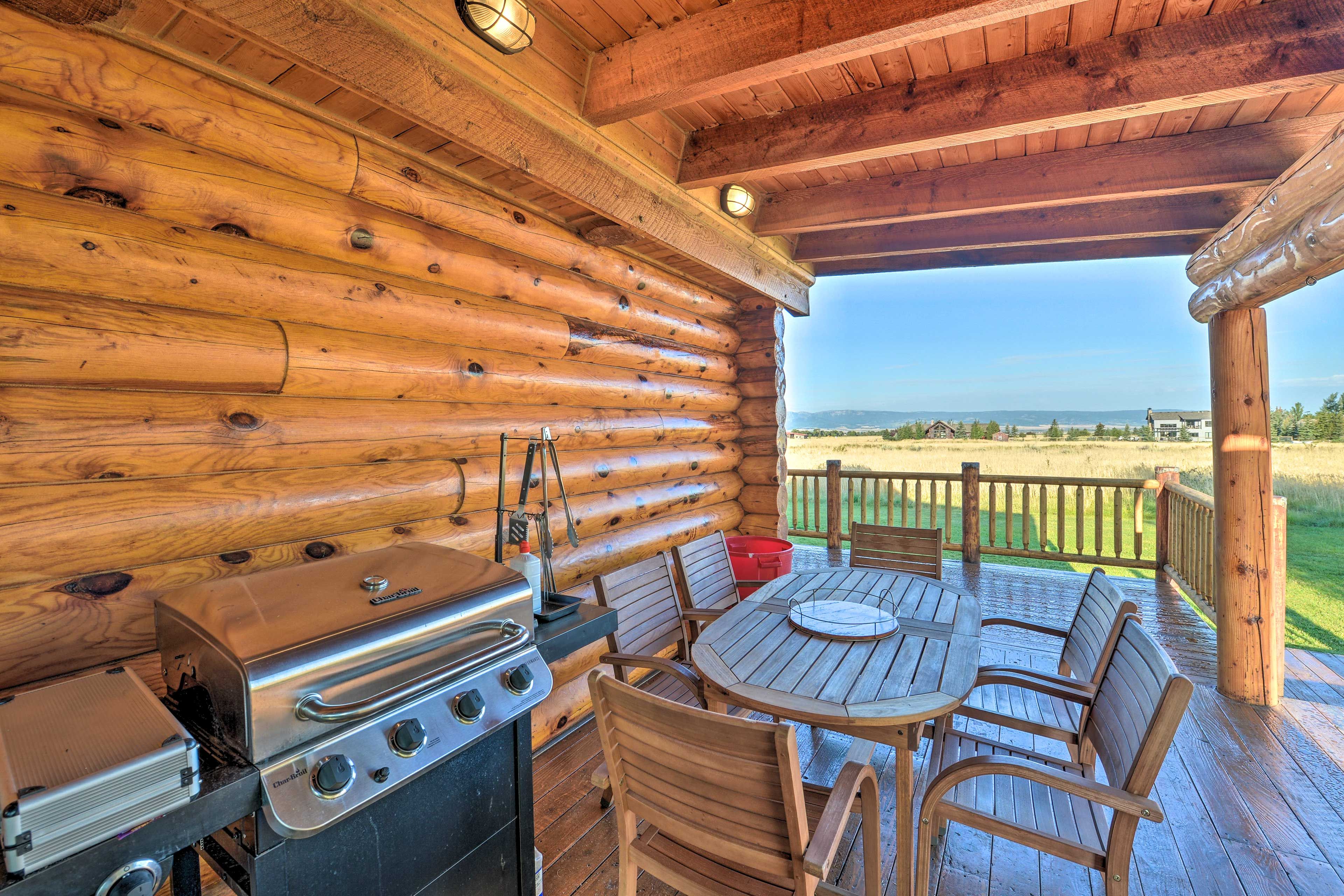 Furnished Deck