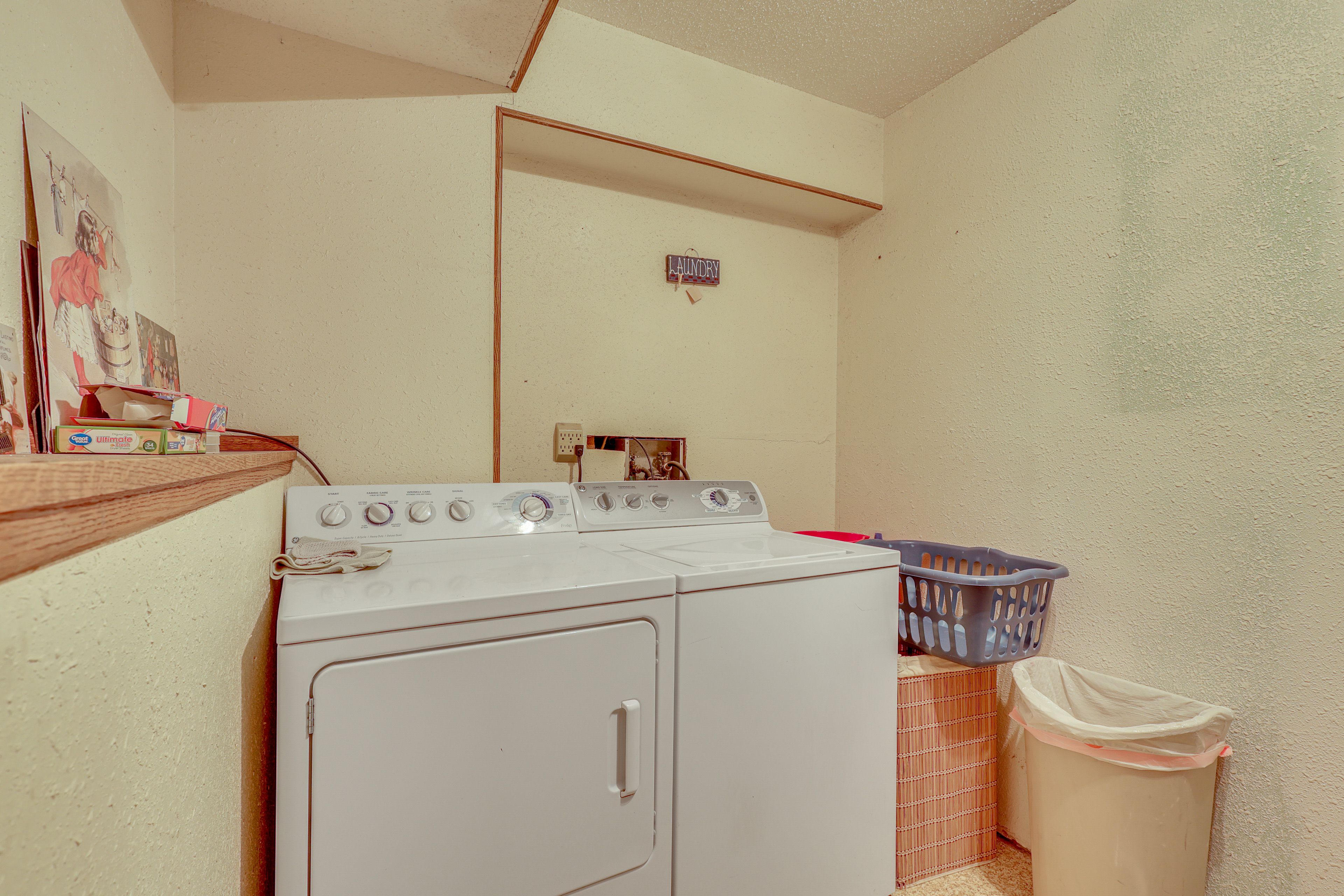 Laundry Room | Lower Level