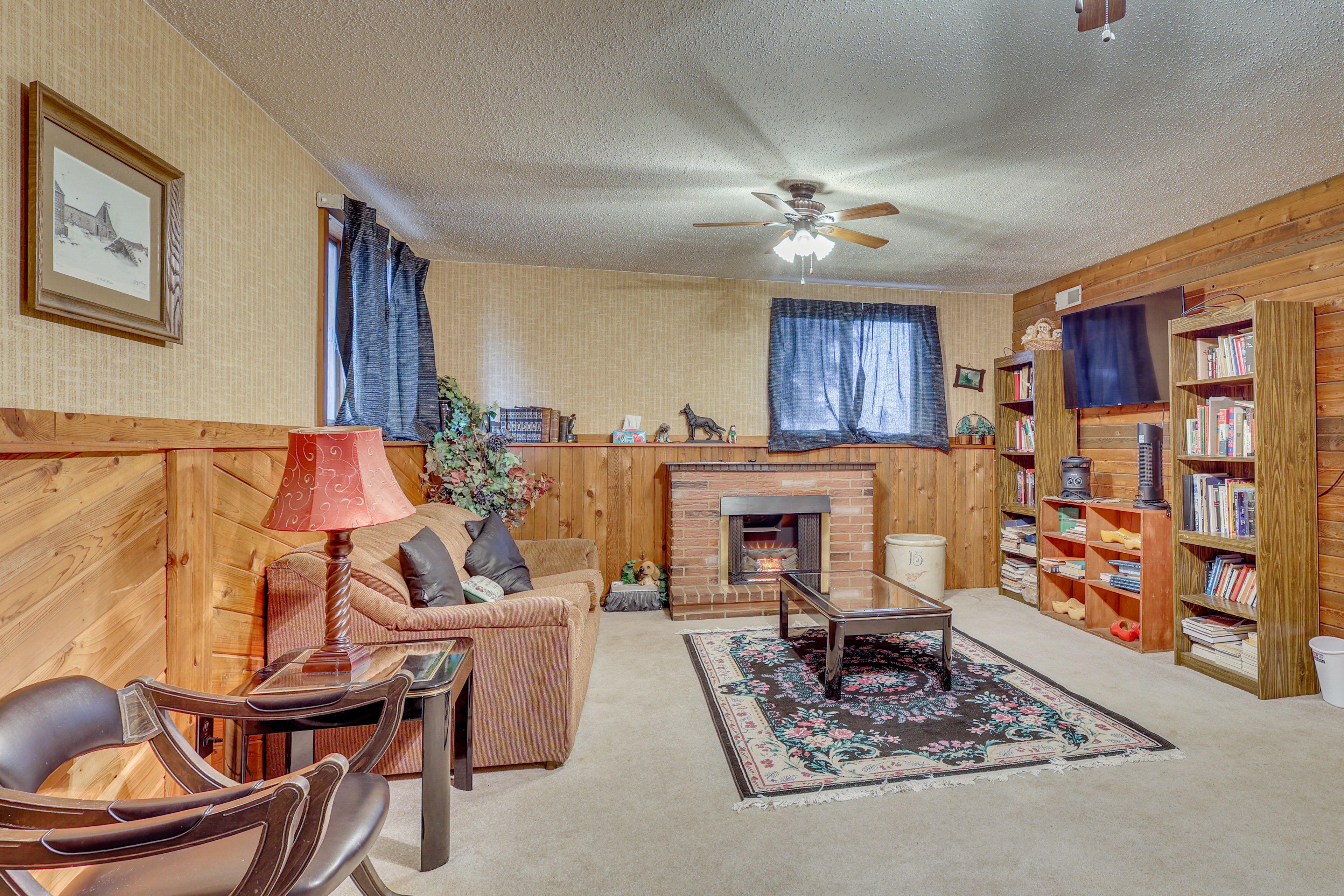 Family Room | Sleeper Sofa | Lower Level