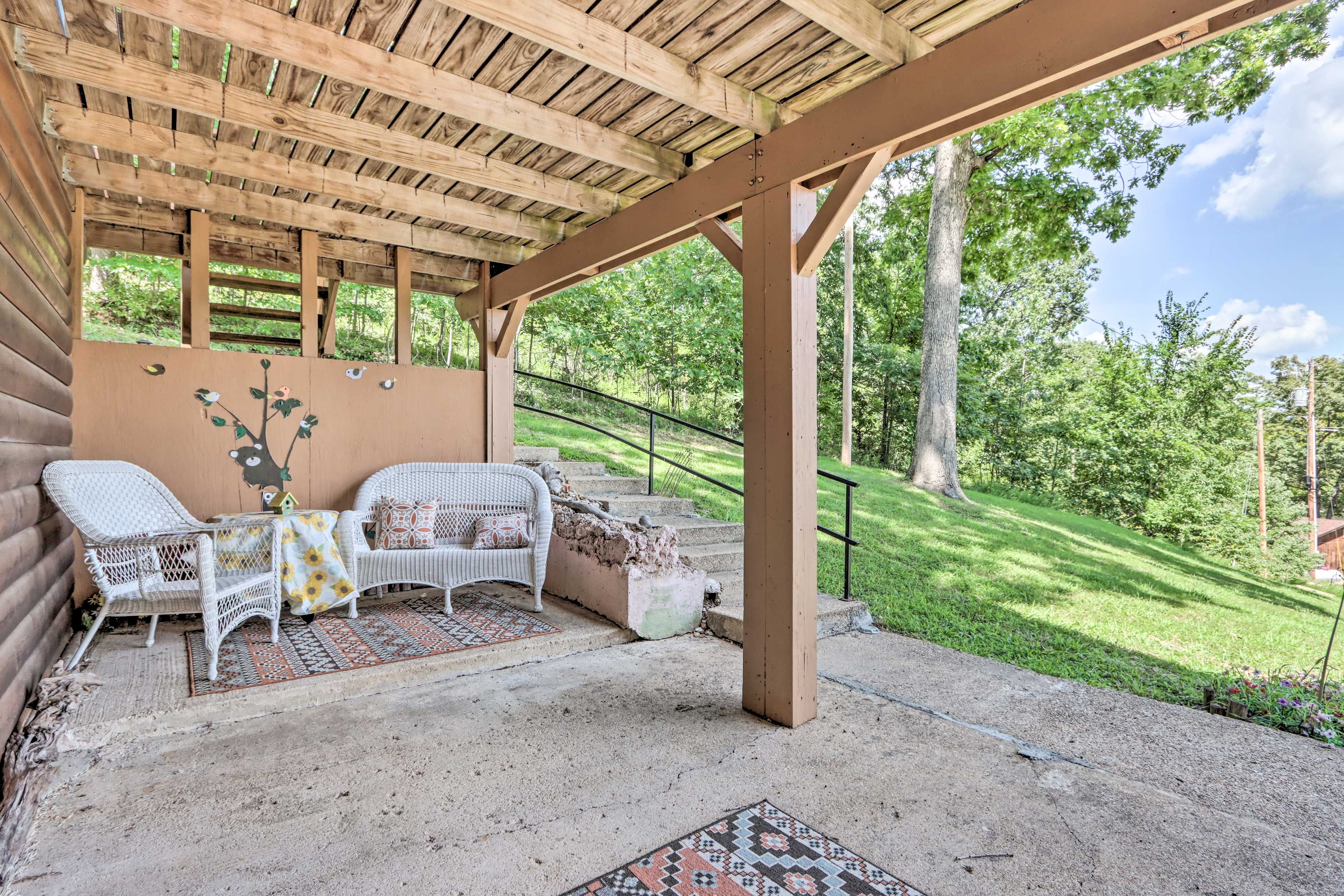 Patio | Outdoor Seating