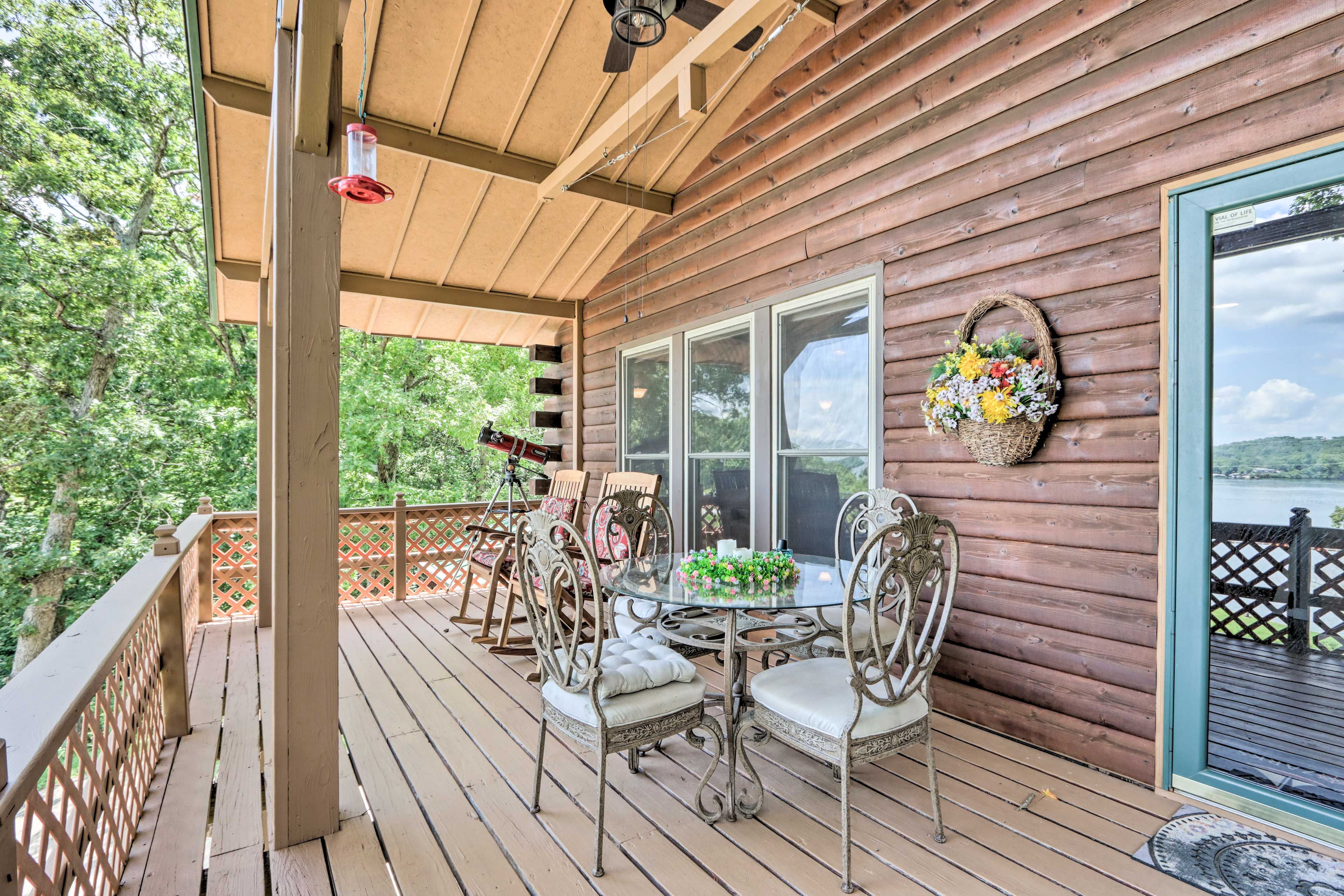 Balcony | Outdoor Dining Area | Telescope | Lake Views