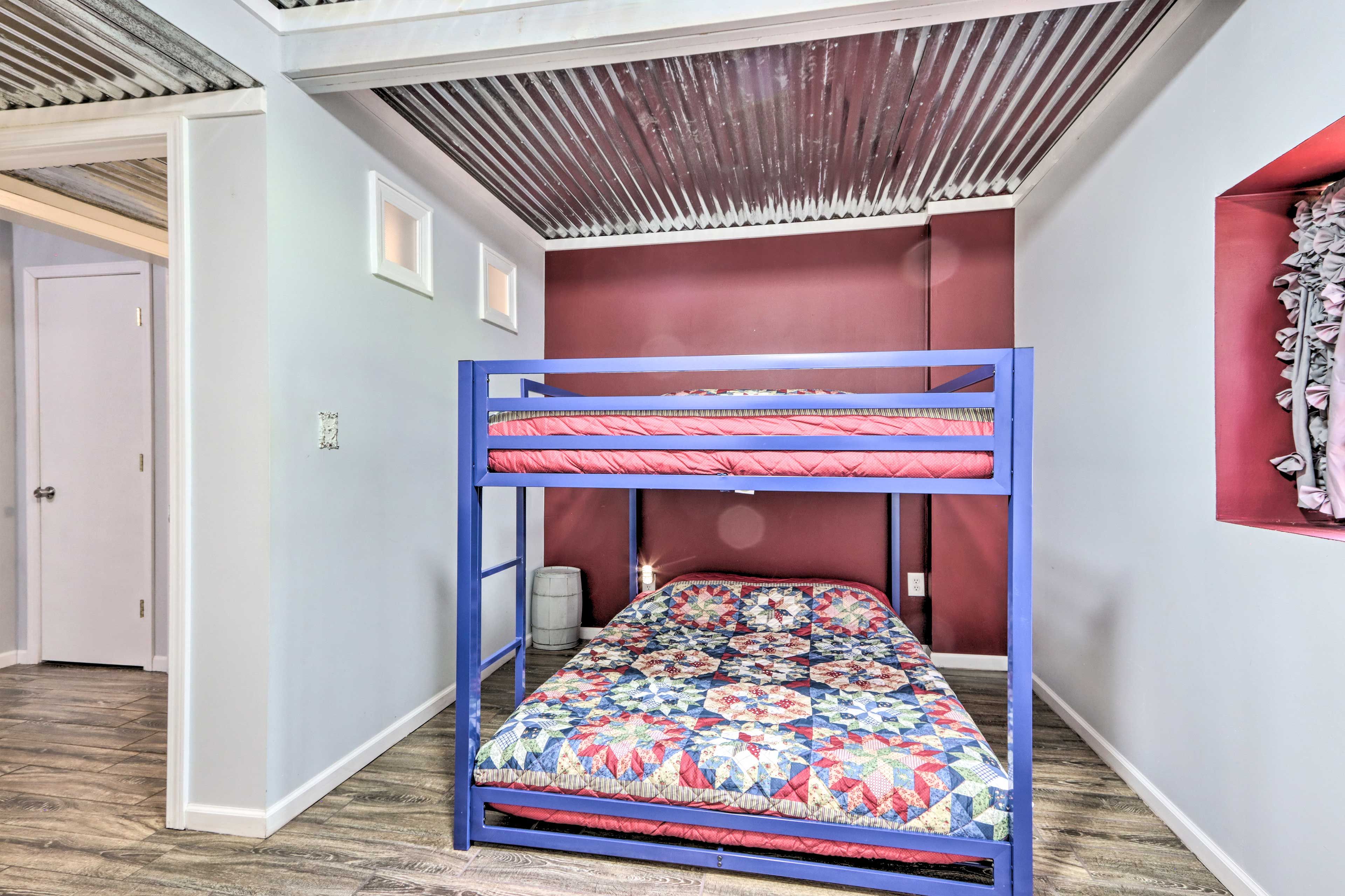 Bedroom 2 | Full Bunk Bed | Full Futon
