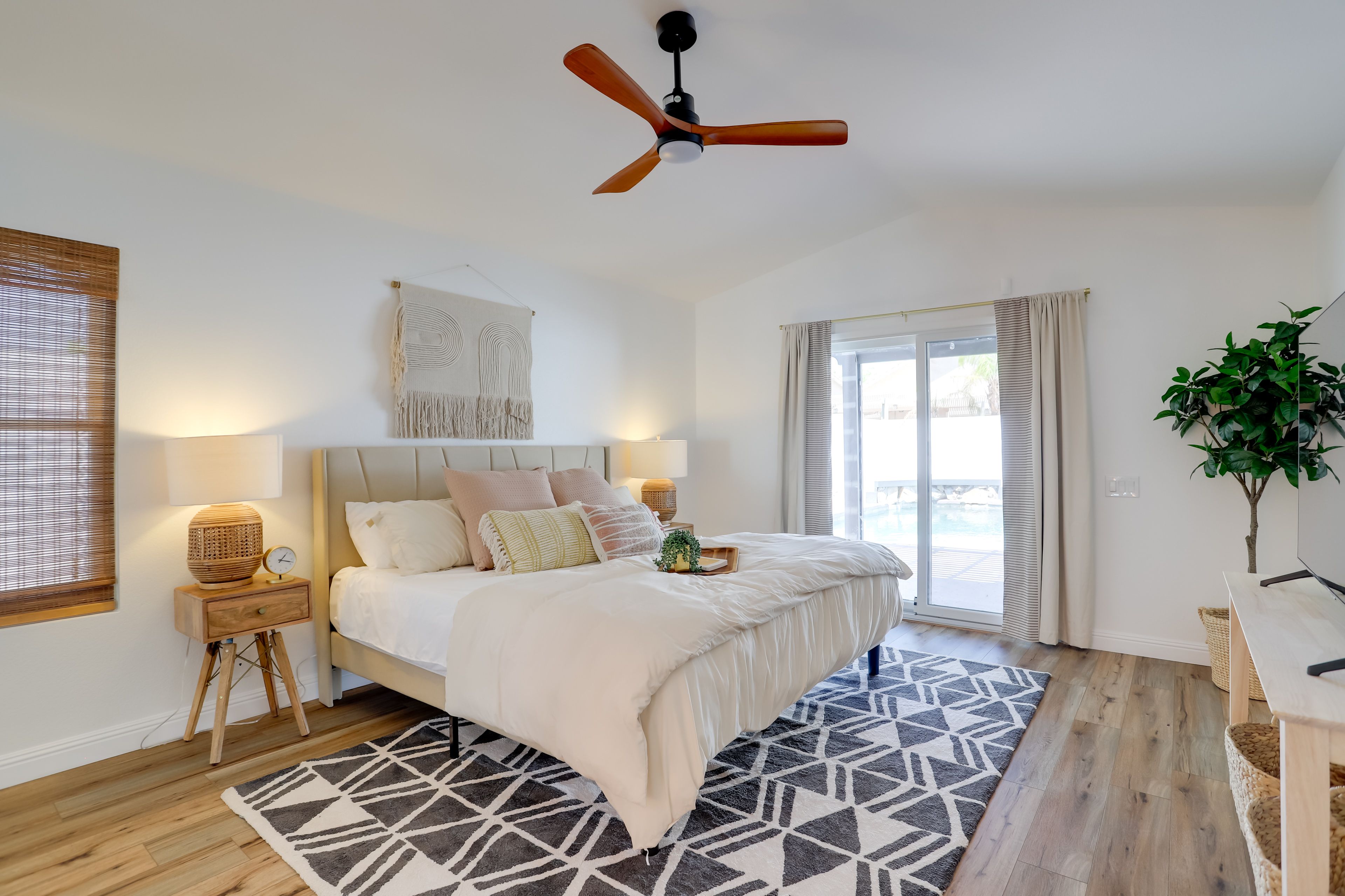 Bedroom 1 | King Bed | Linens Provided | En-Suite Bathroom