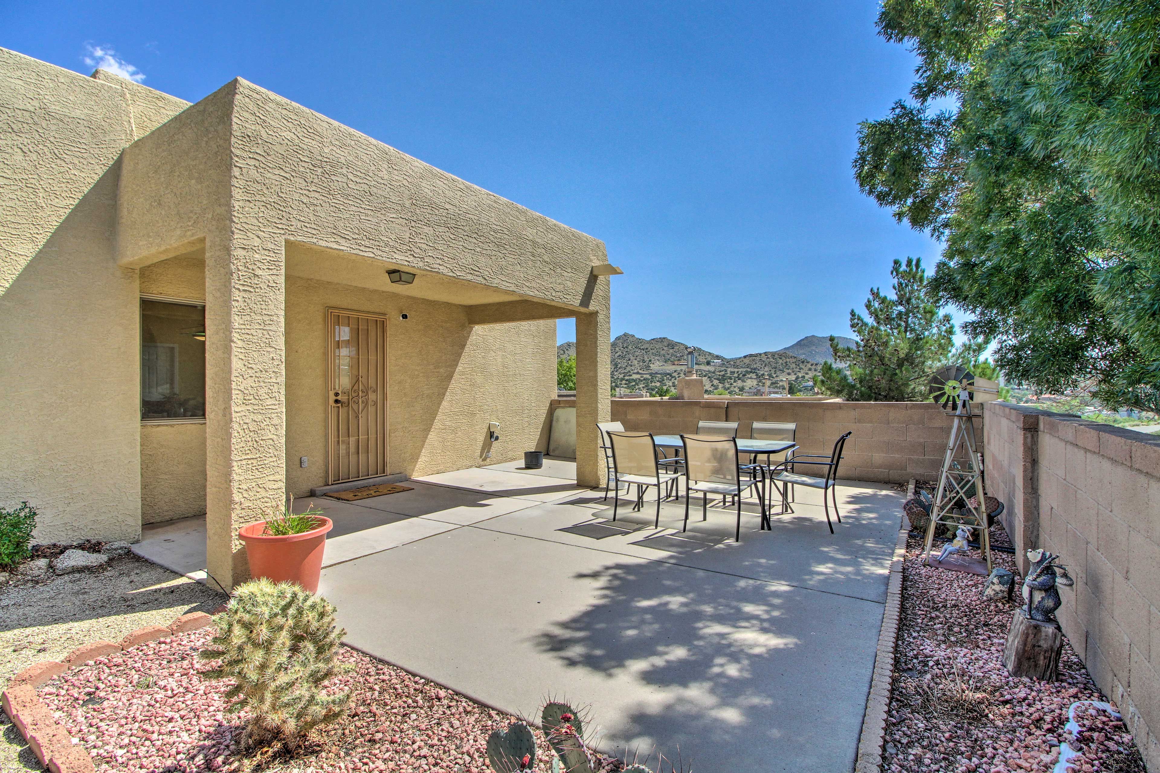Albuquerque Vacation Rental | 2BR | 2BA | 1,400 Sq Ft | Step-Free Access