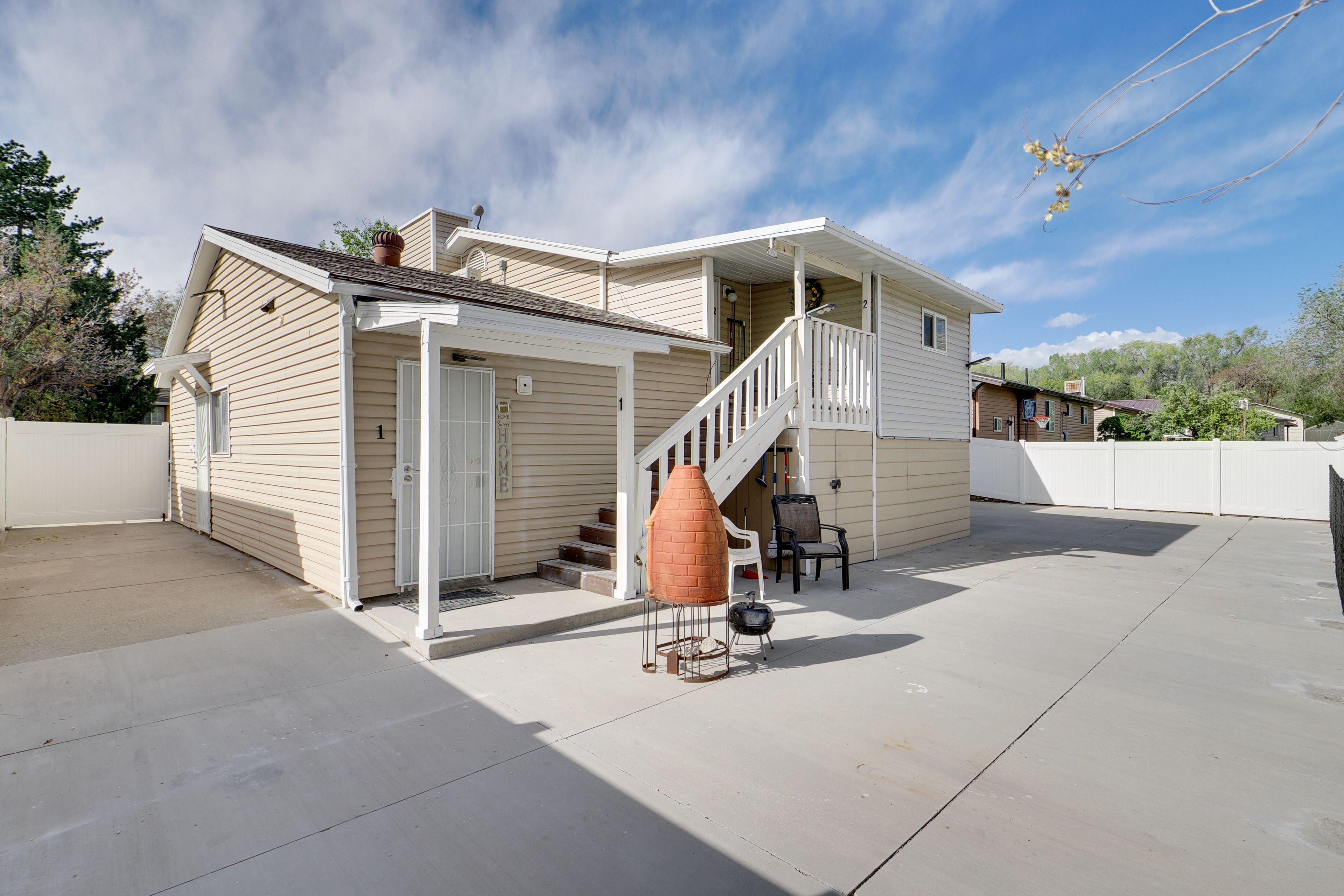 Shared Backyard | Outdoor Seating Area