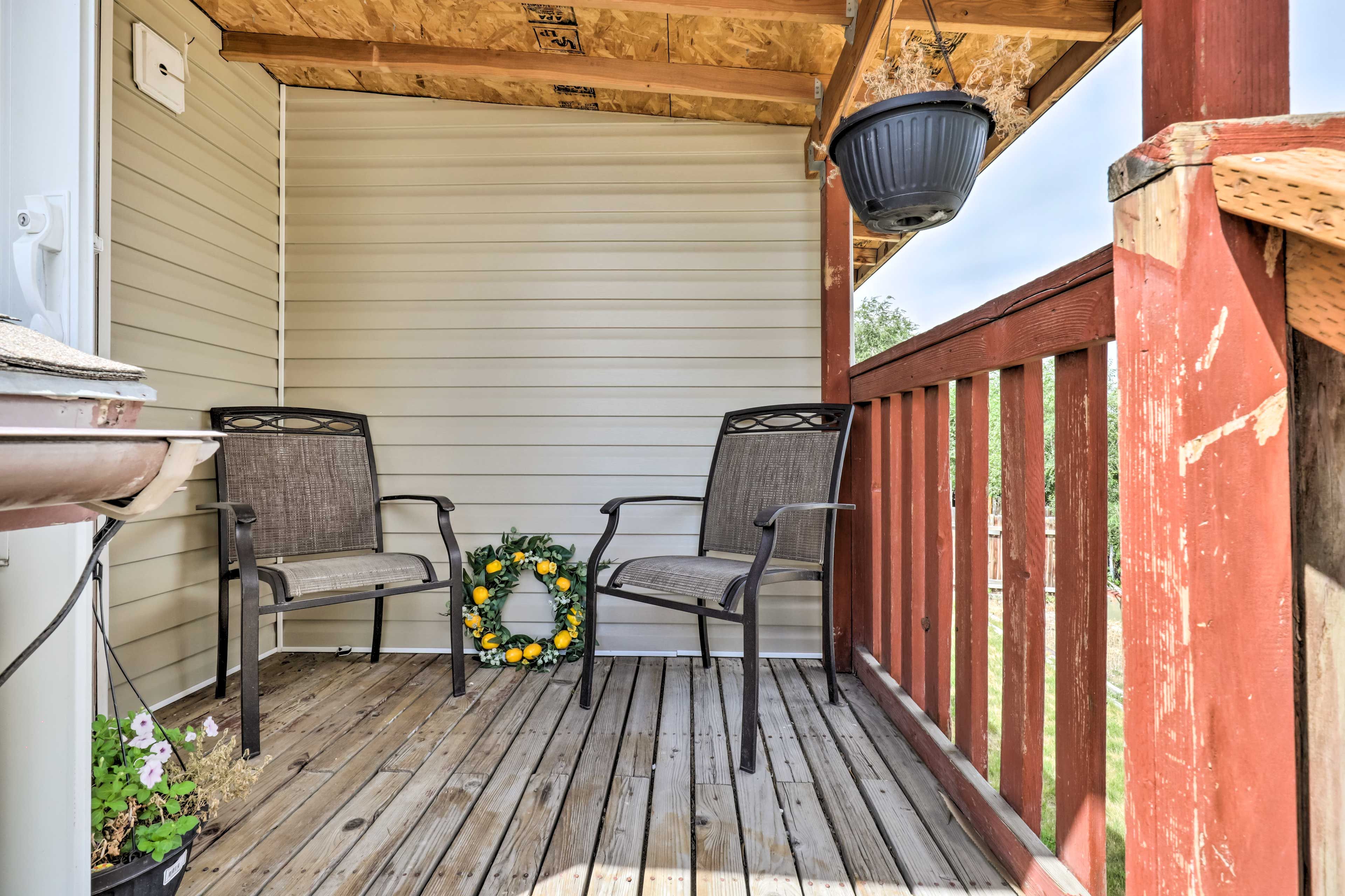 Deck | Outdoor Seating