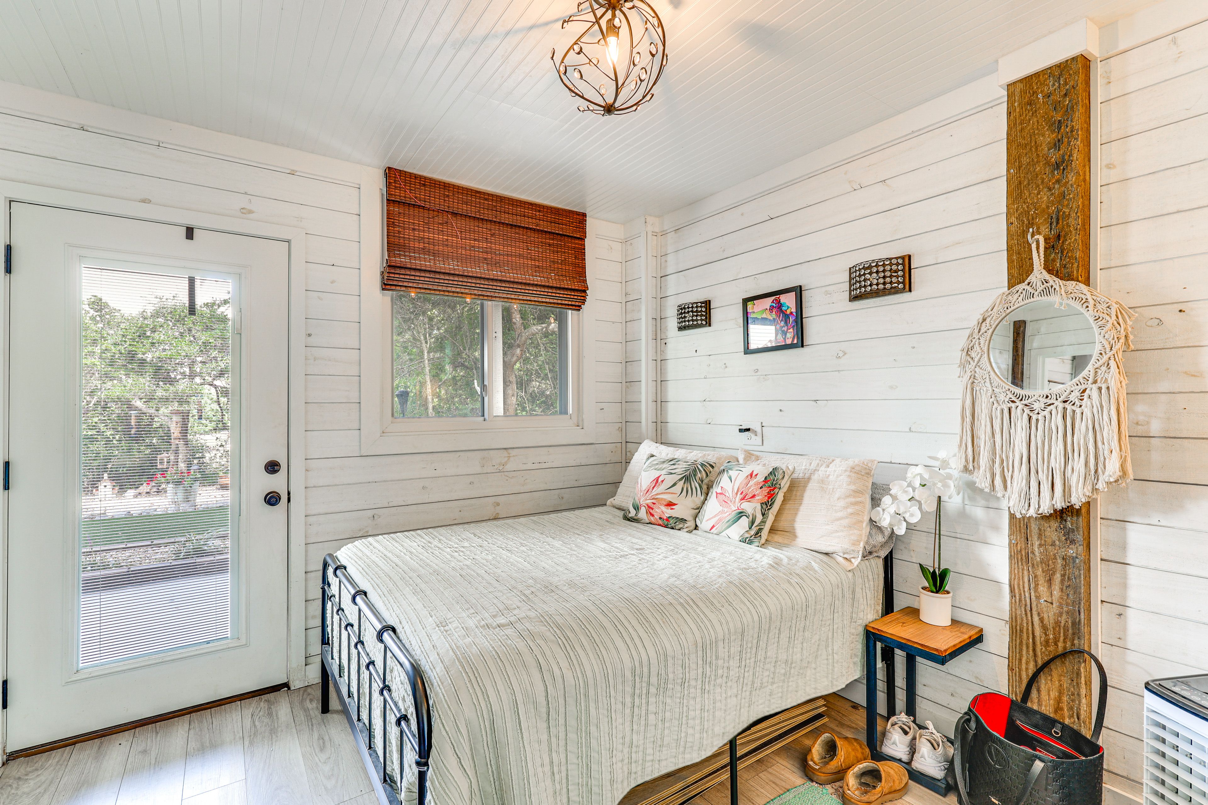 Bedroom 2 | Full Bed | 1st Floor