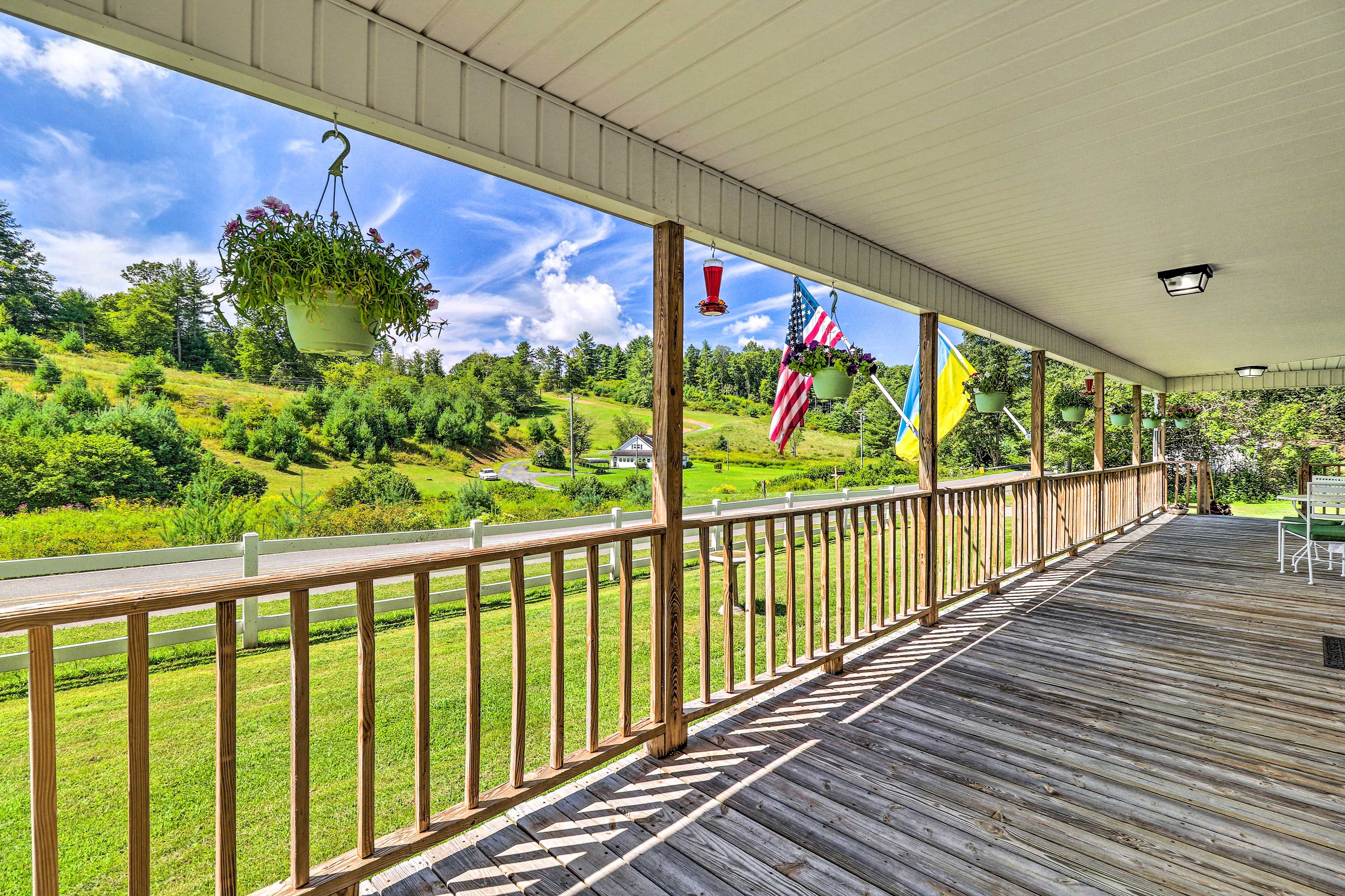 Jefferson Vacation Rental | 1BR | 1BA | 1,400 Sq Ft | 4 Steps