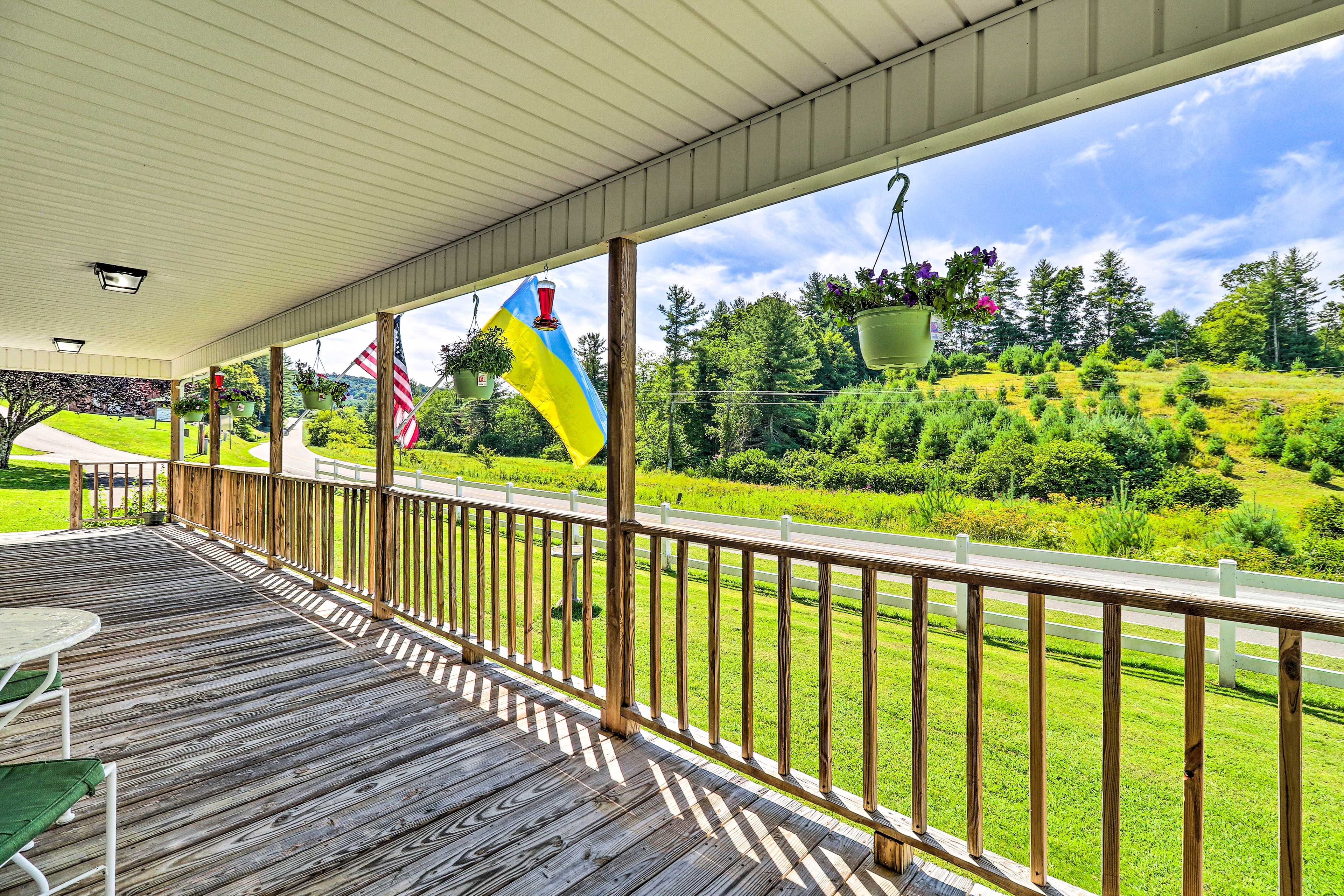 Covered Porch | Outdoor Seating | Porch Swing