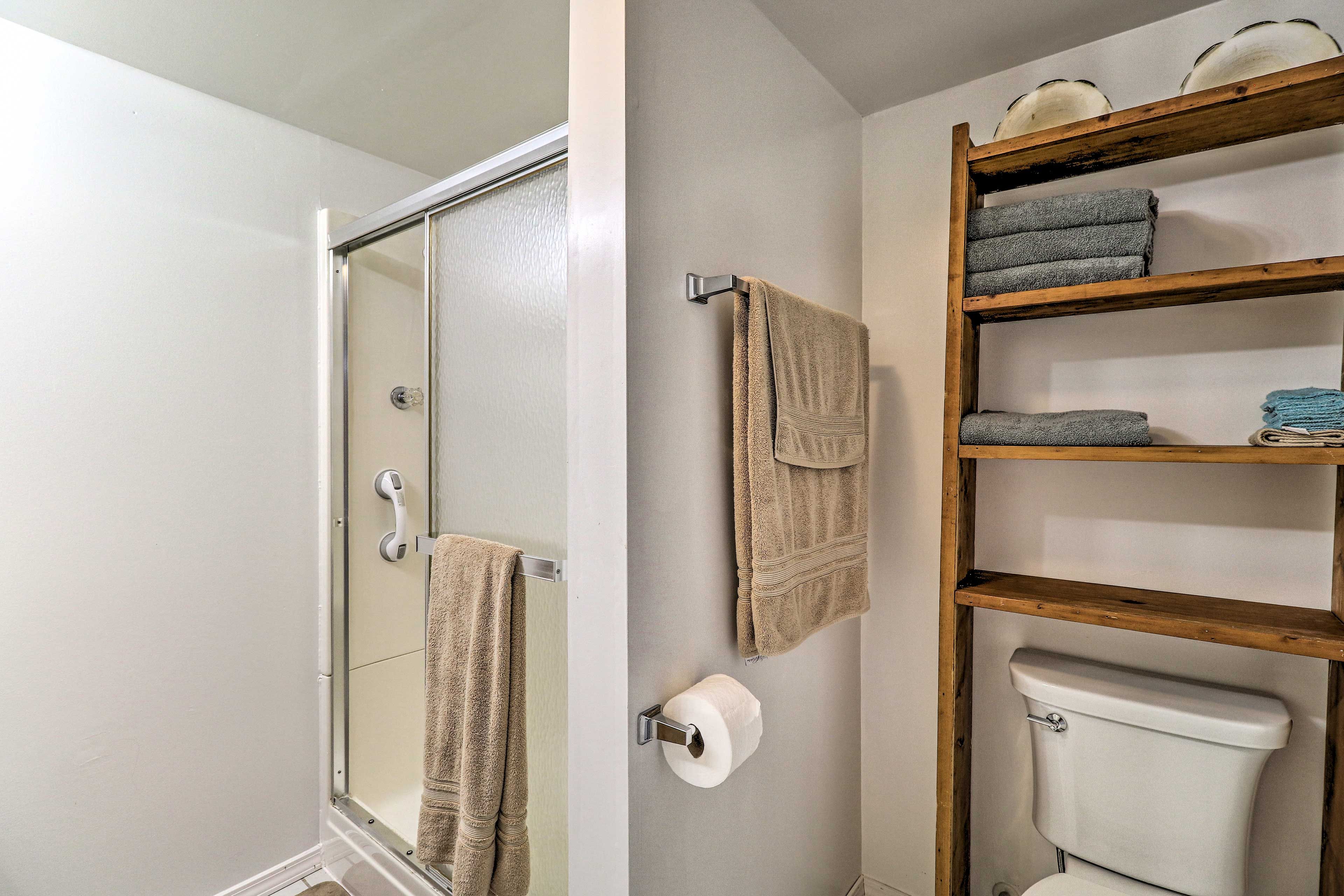 Bathroom | Towels Provided | Complimentary Toiletries