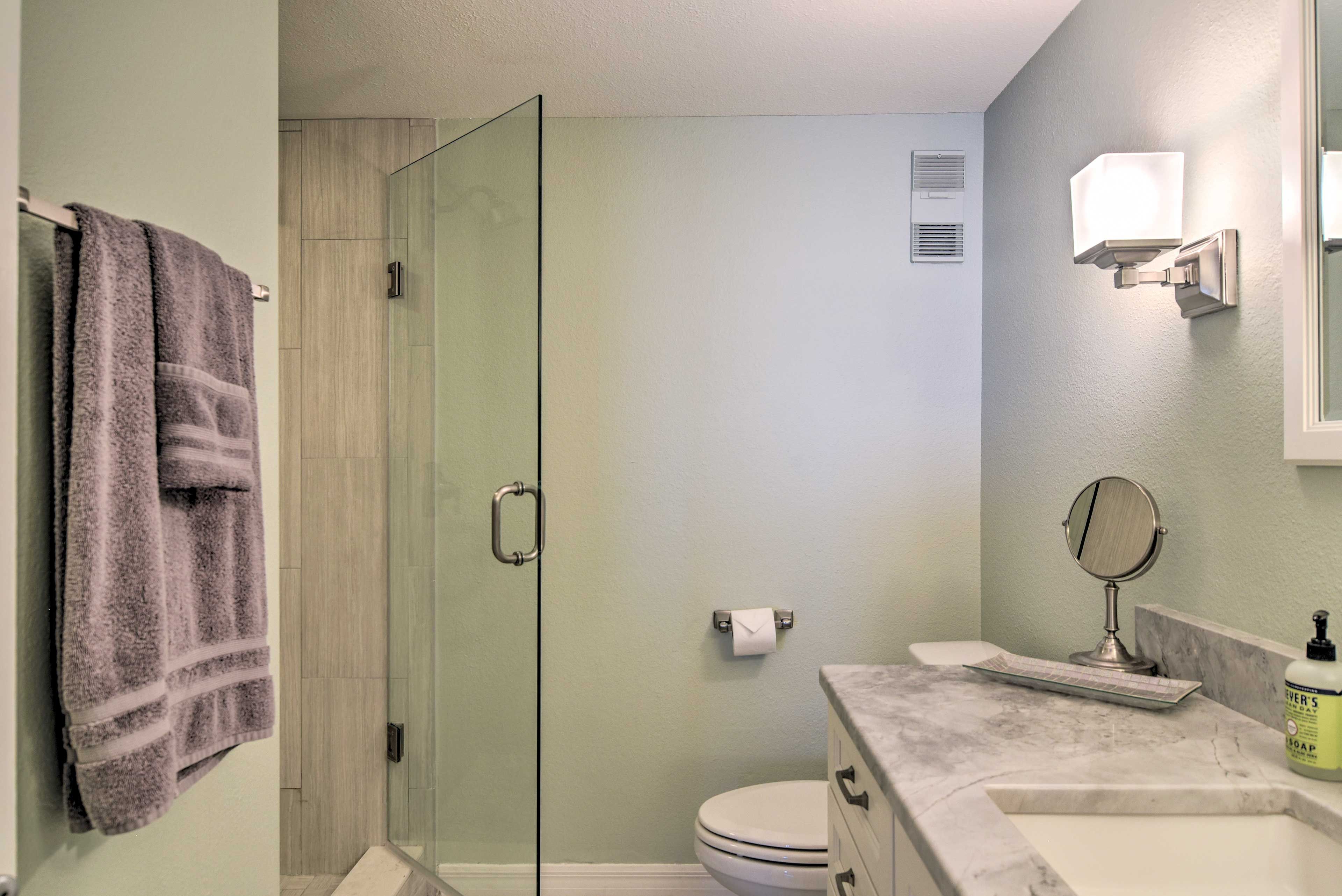 Full En-Suite Bathroom