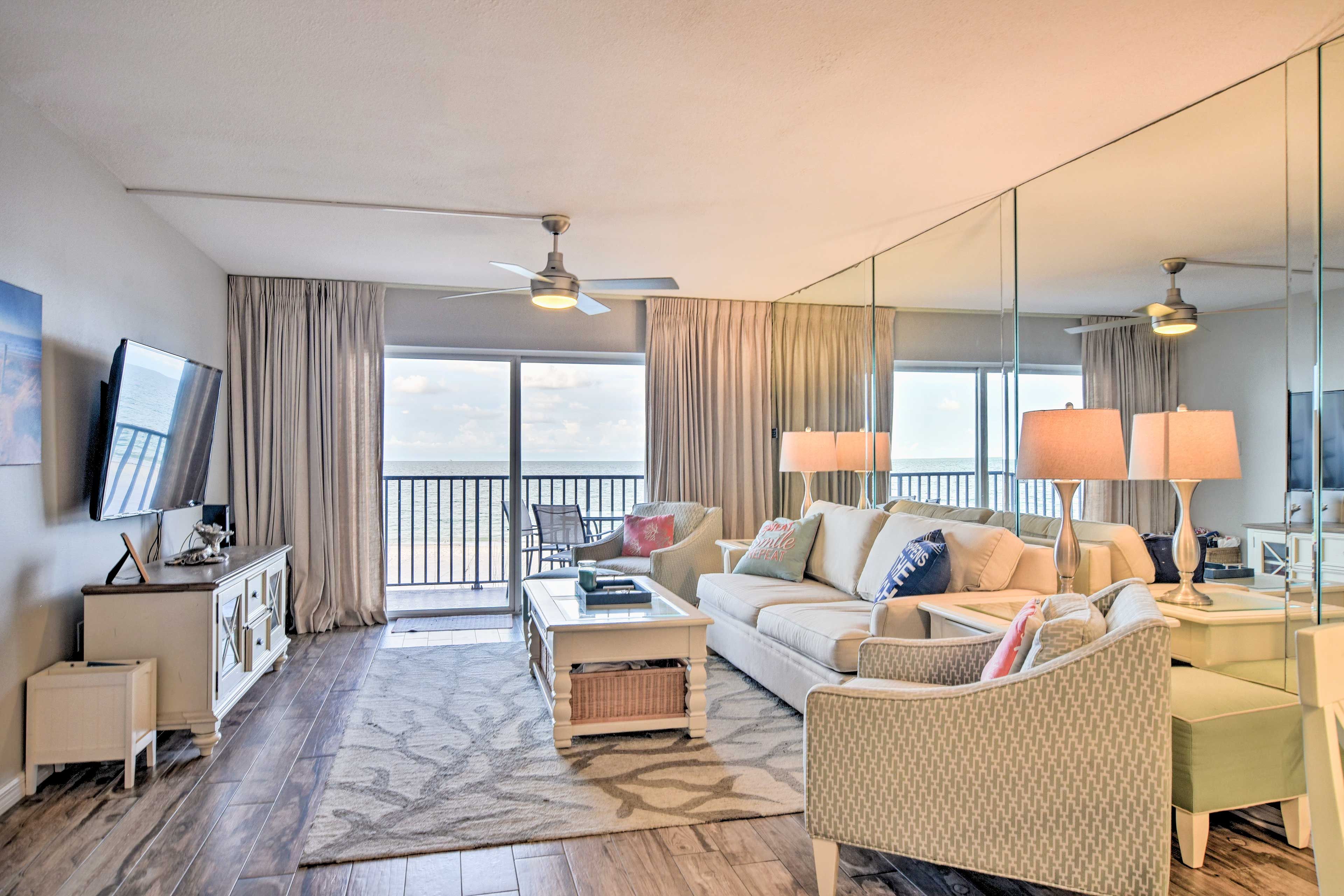 Living Room | Free WiFi | Central Heating & A/C | Queen Sleeper Sofa