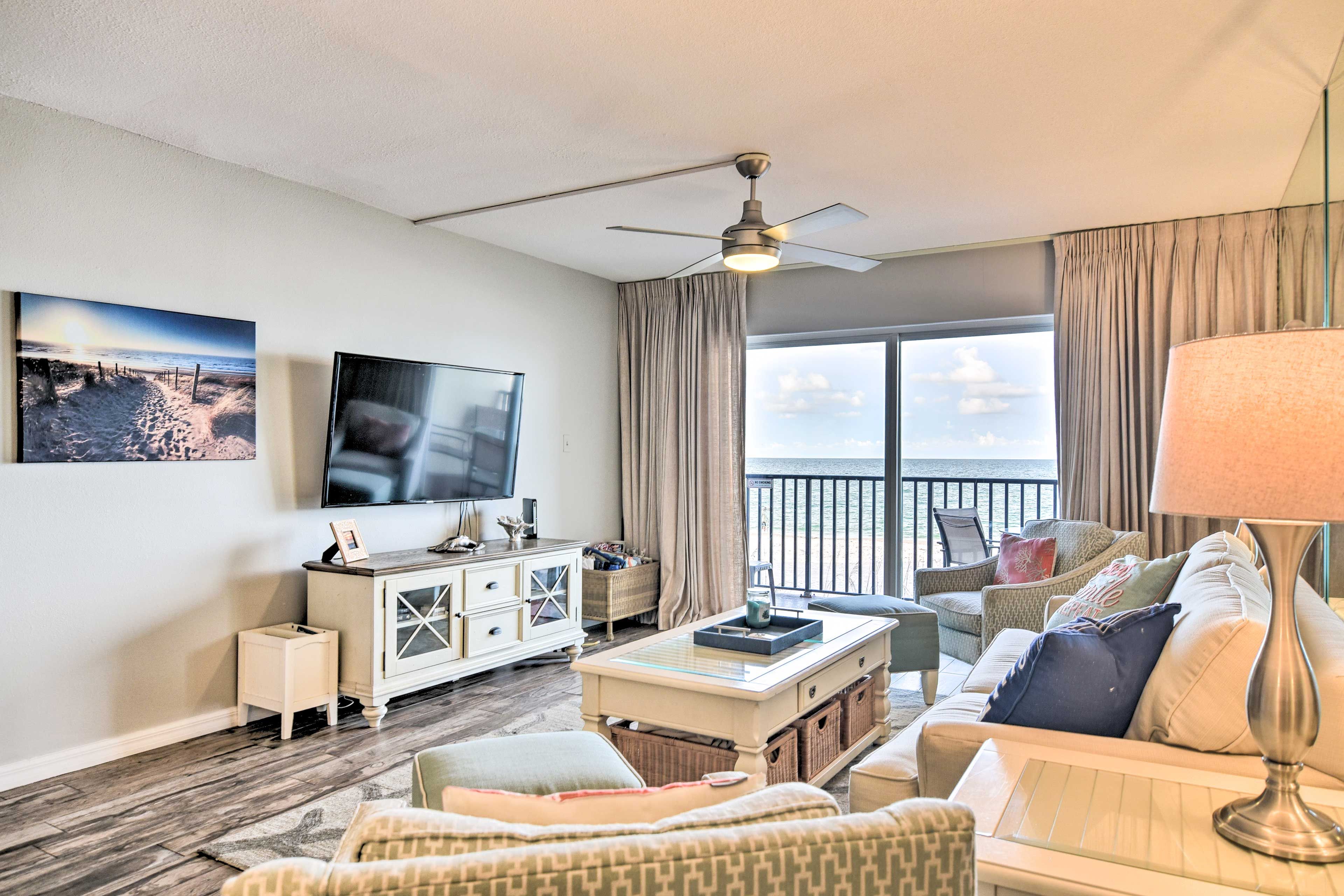 Living Room | 2nd-Floor Condo | On-Site Beach Access