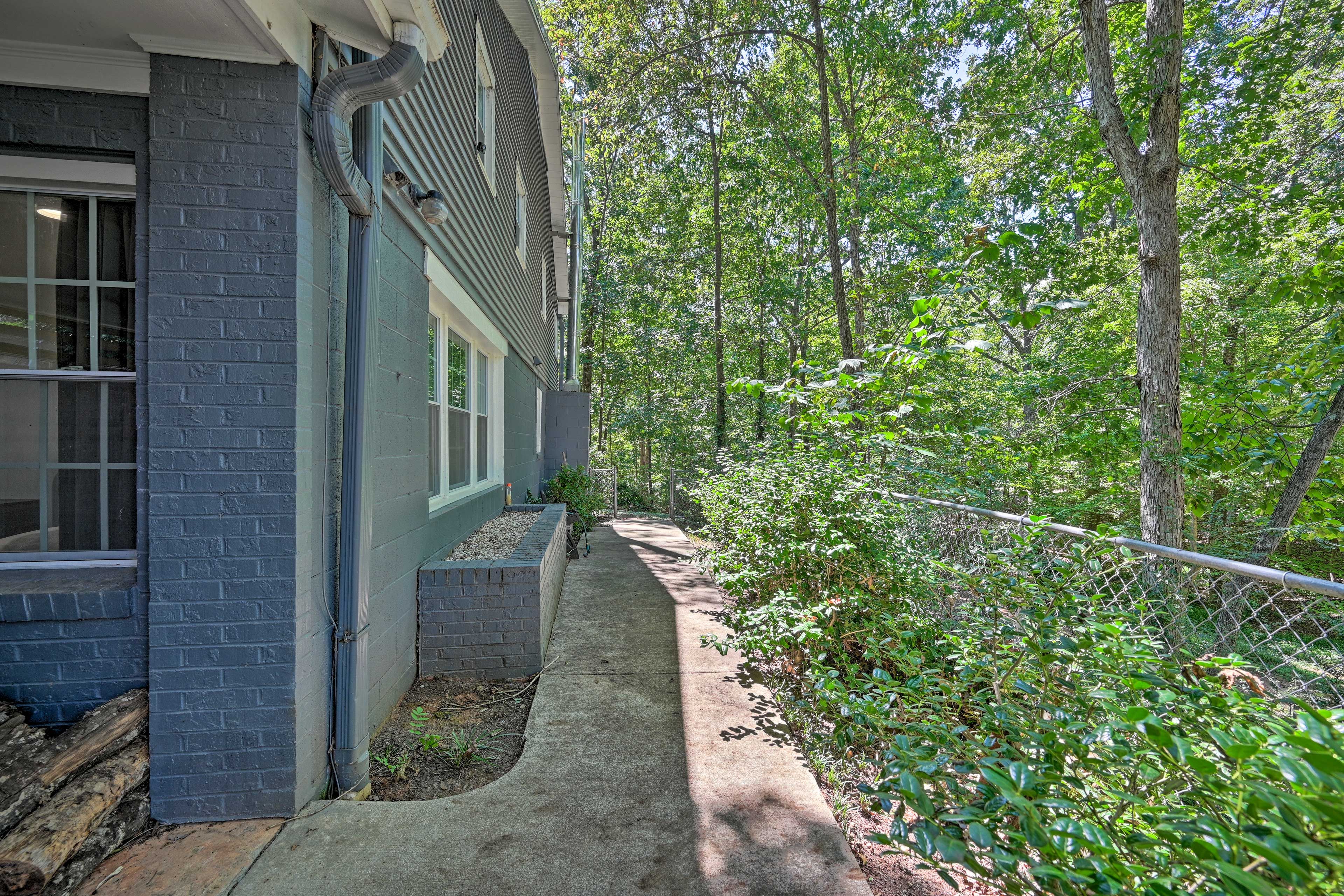 Path to Private Dock/Lake Access
