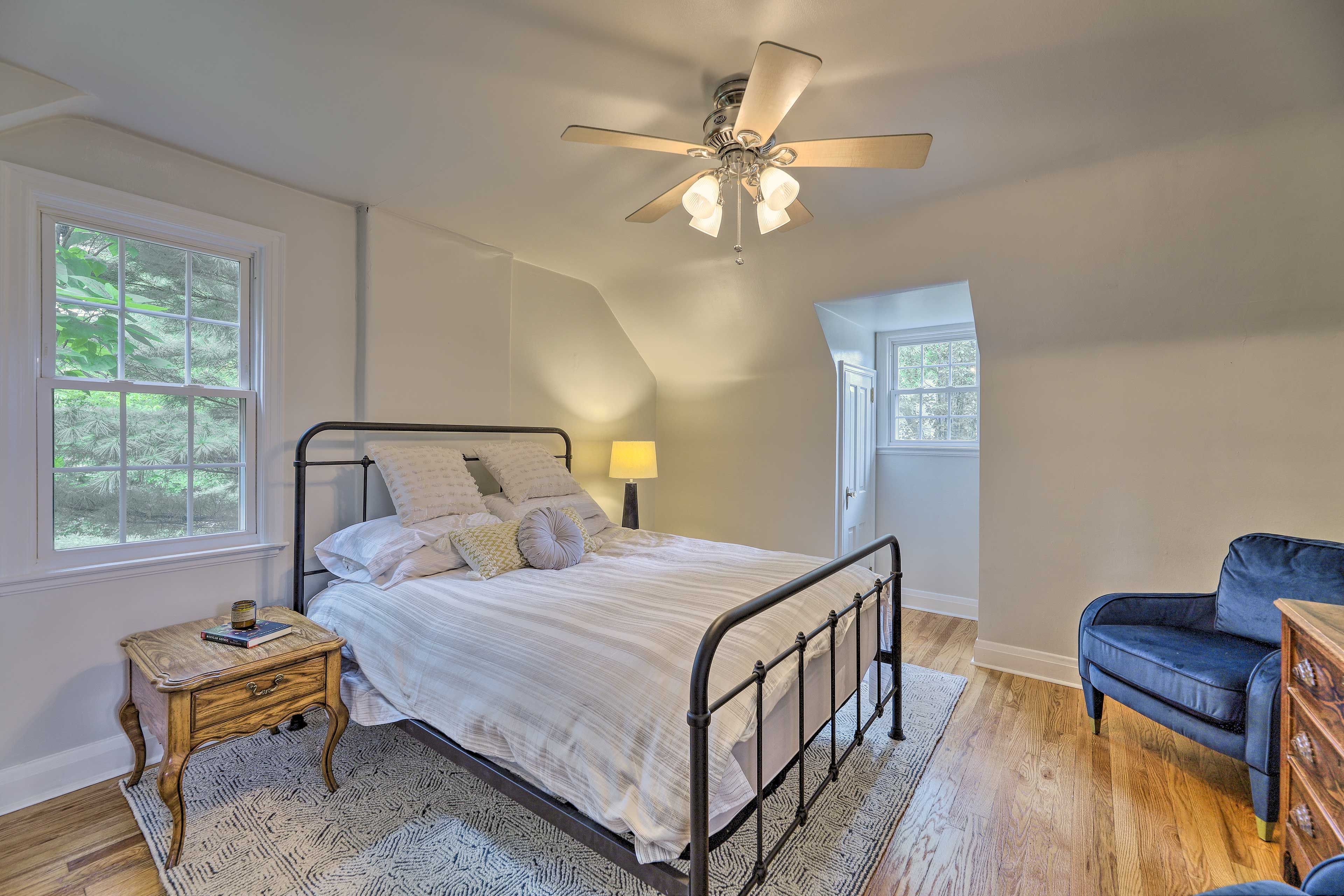 Bedroom 1 | Queen Bed | 2nd Floor