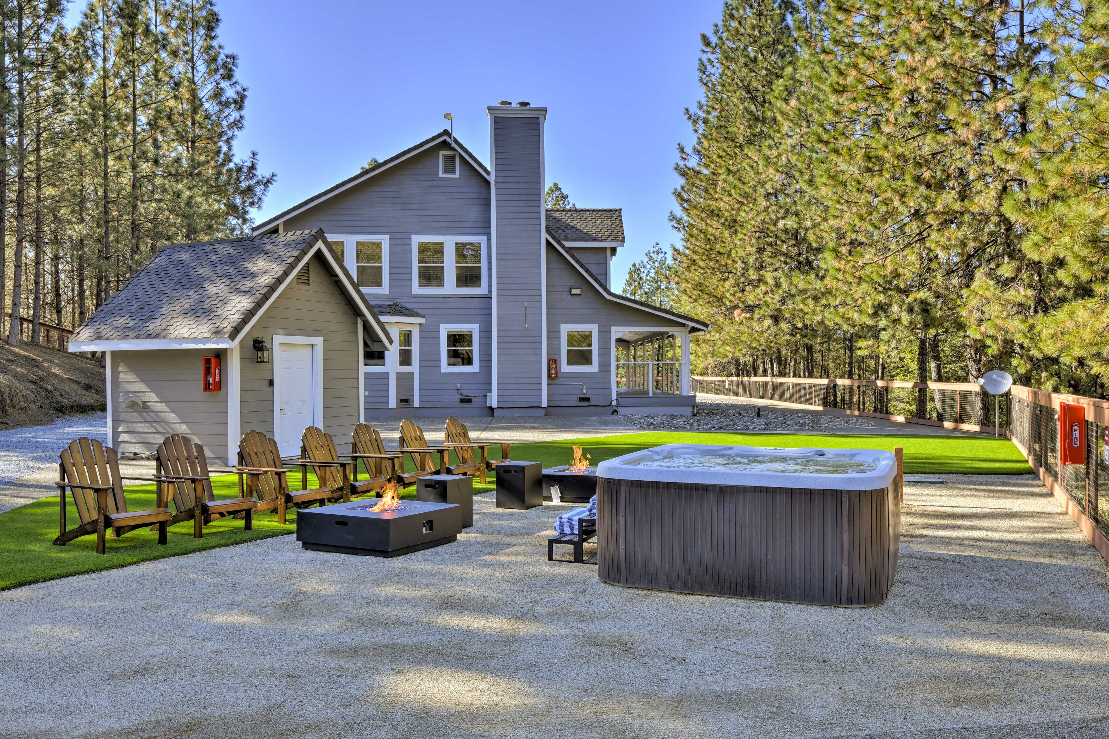 Placerville Vacation Rental | 4BR | 3.5BA | Stairs Required | 3,000 Sq Ft
