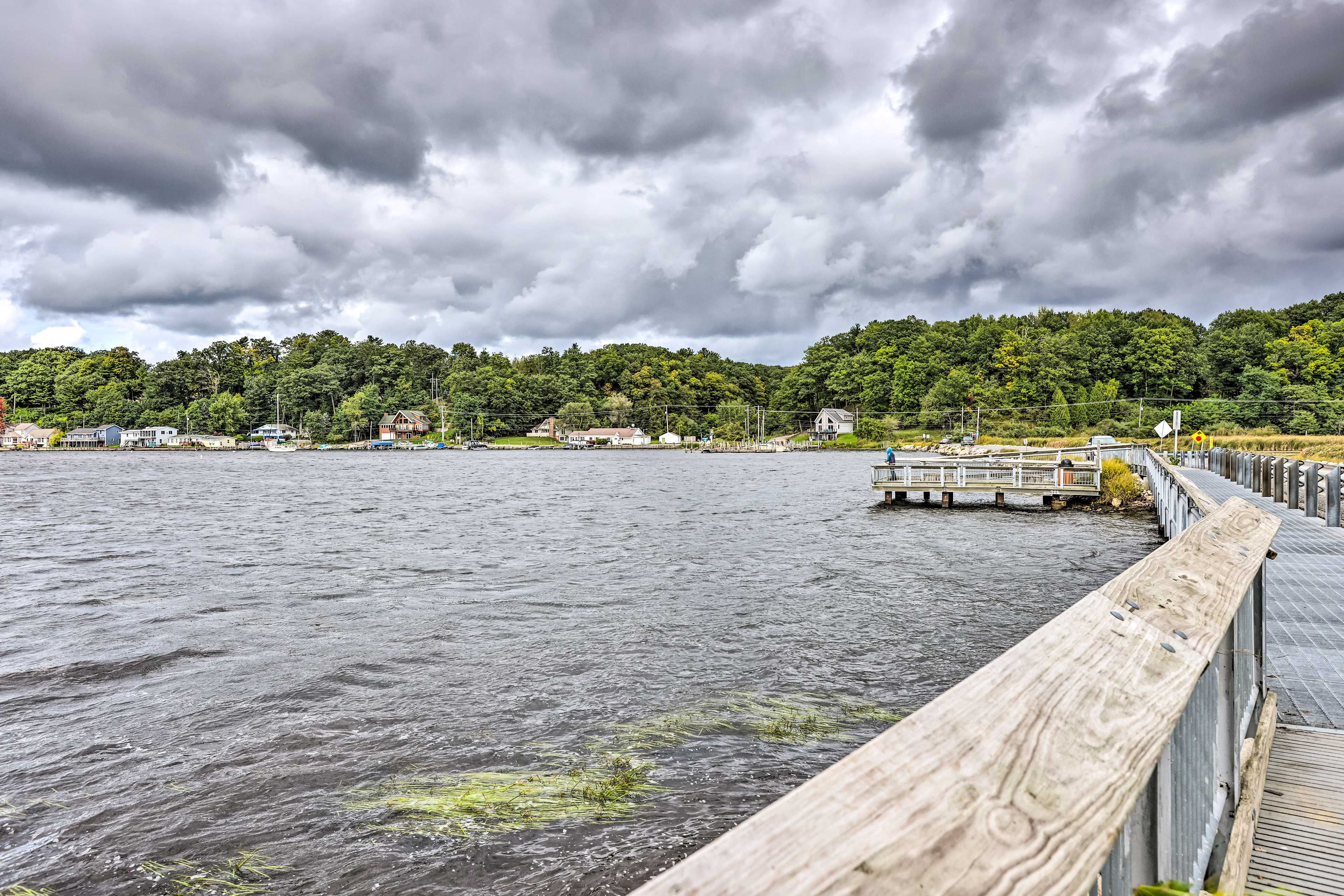 Pentwater Lake (0.2 Mi)