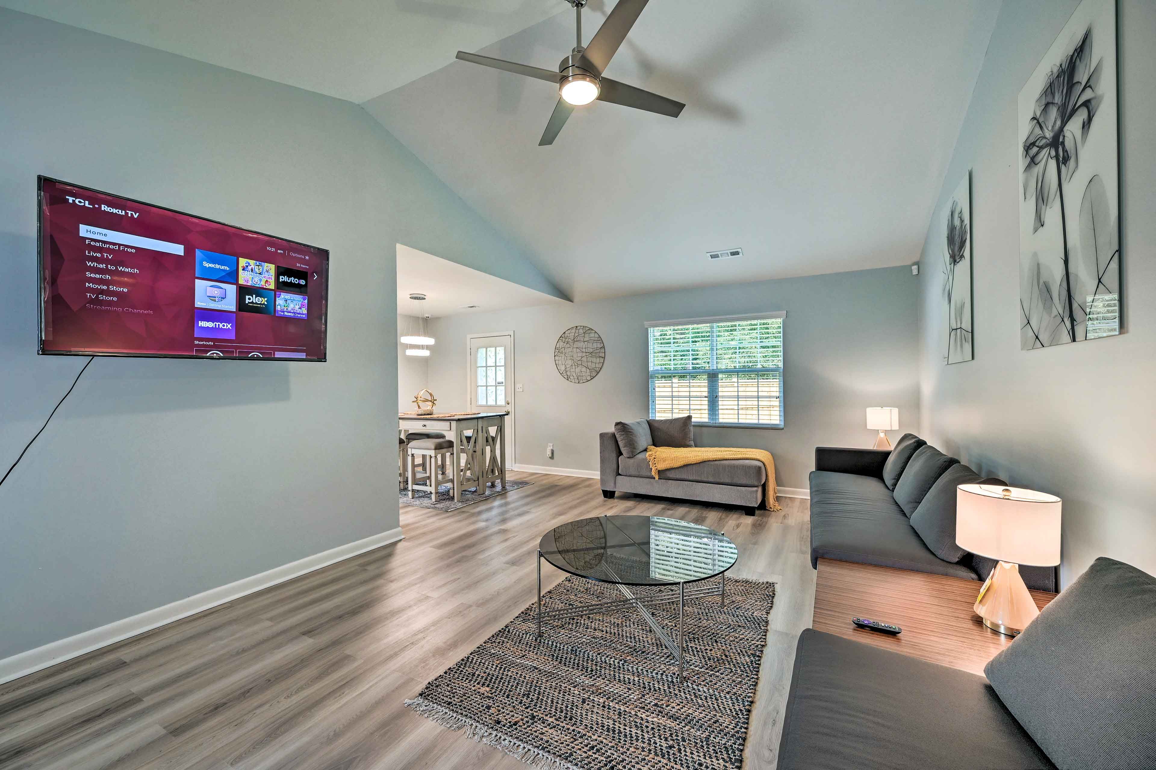 Living Area | Central A/C | Free WiFi