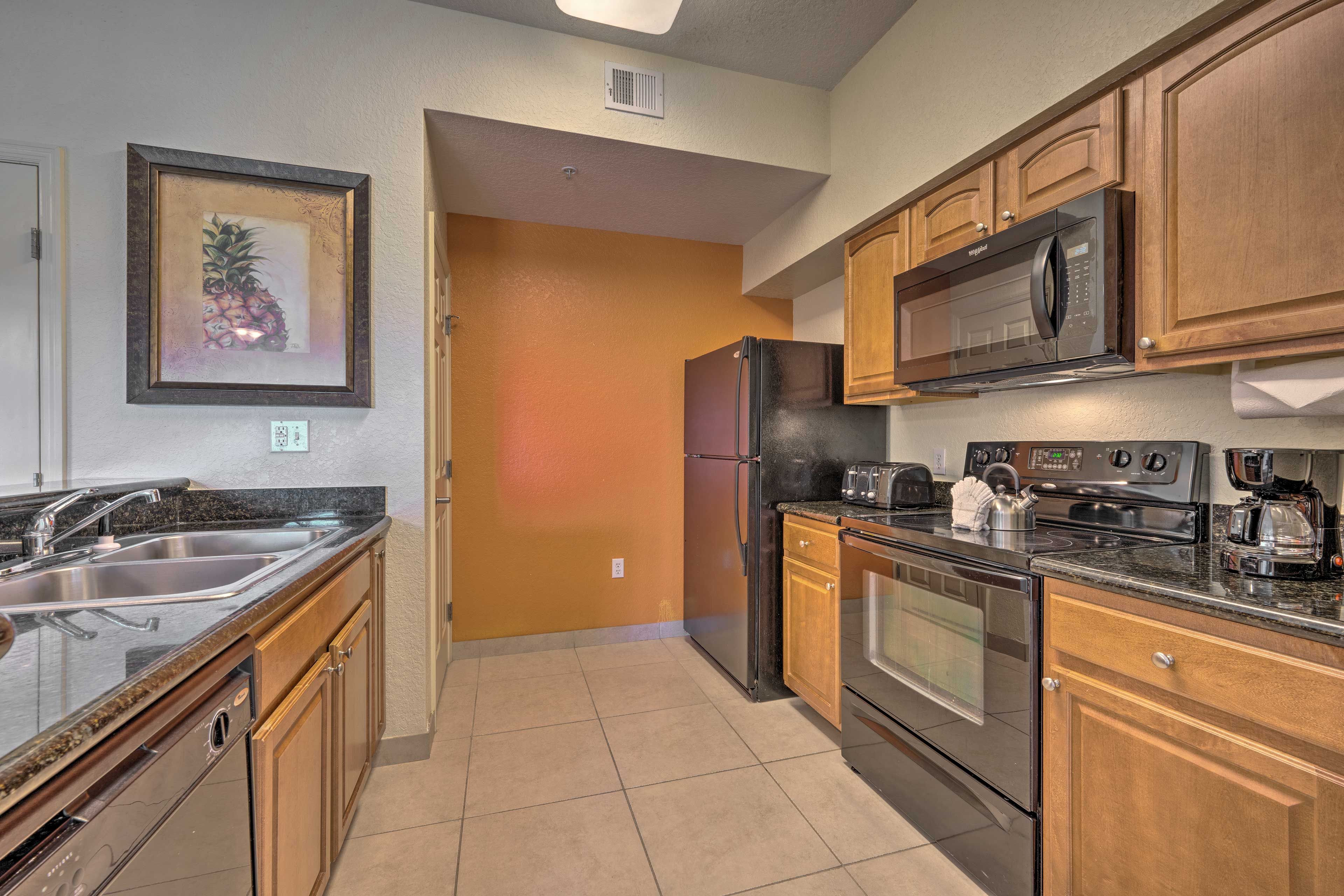 Full Kitchen | Dishwasher | Electric Range | Fridge | Microwave