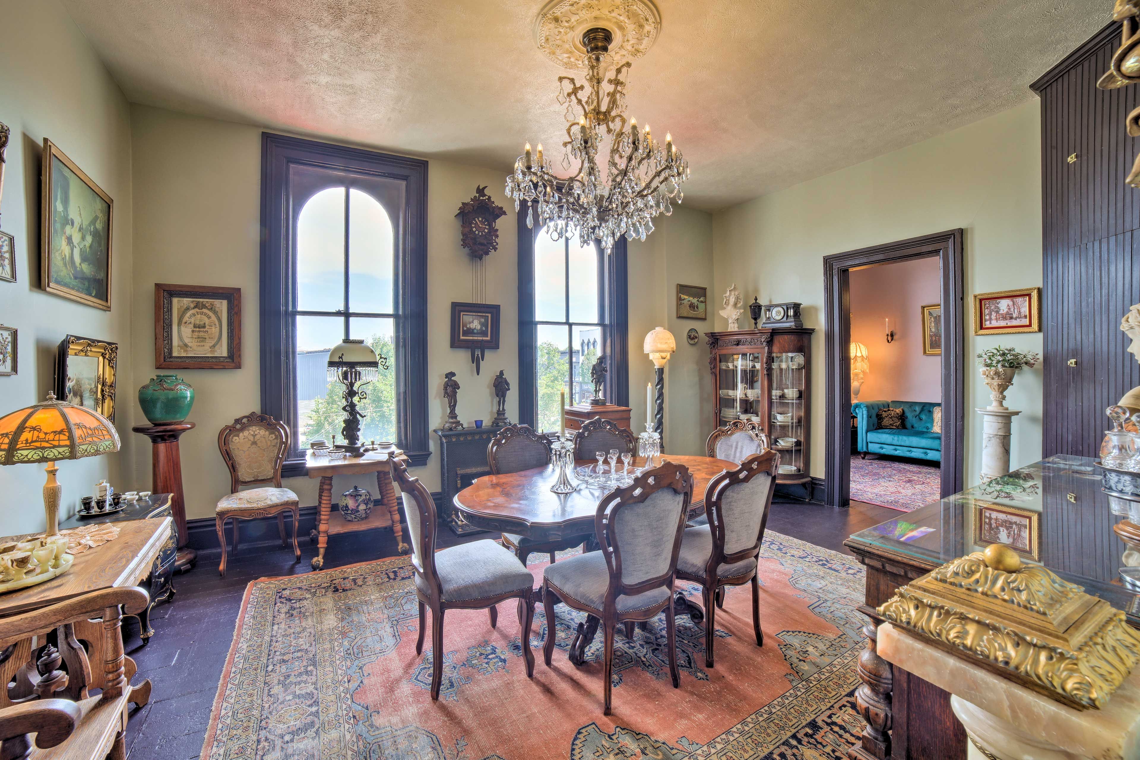 Dining Room | Dishware & Flatware Provided