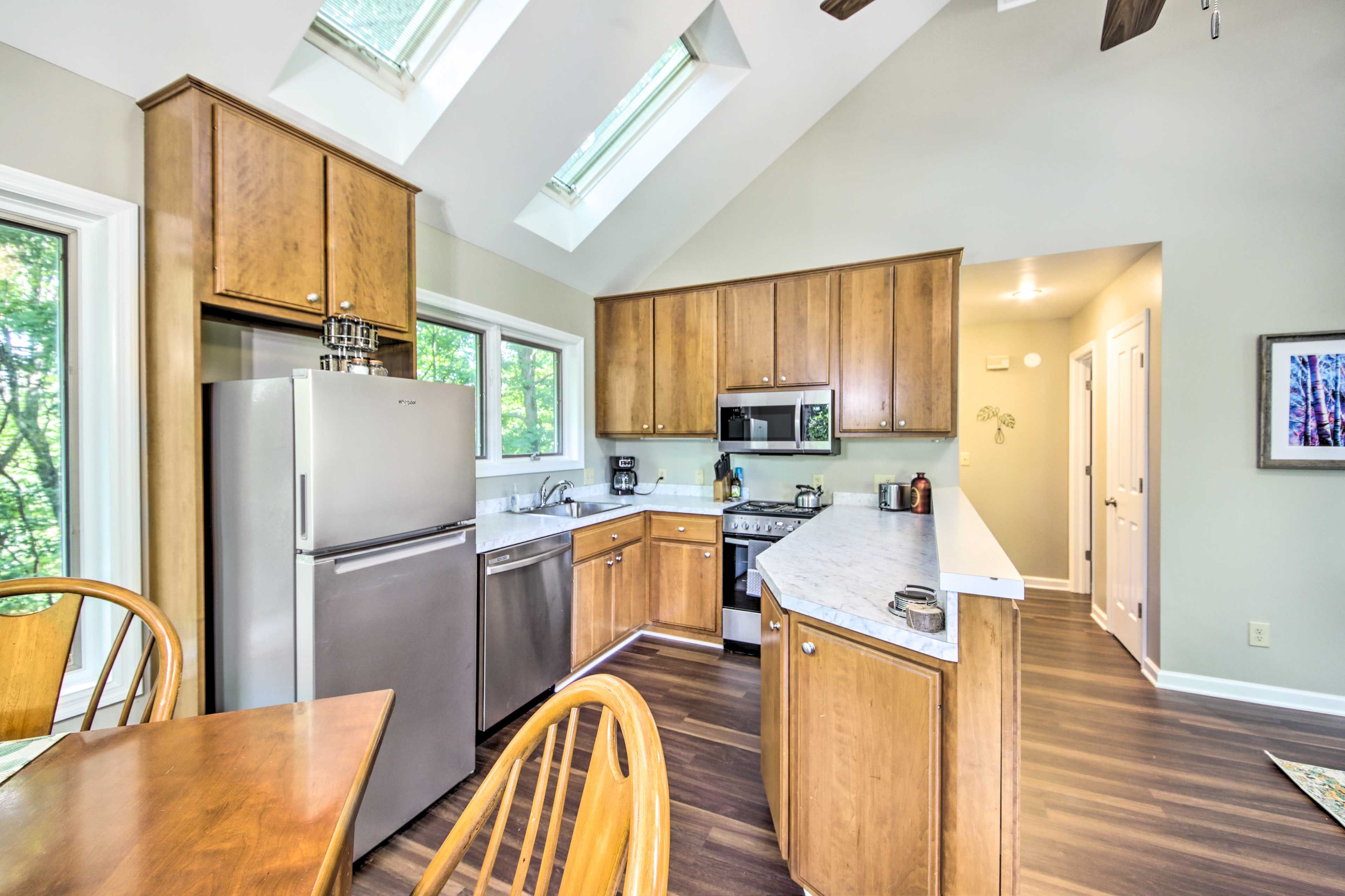 Kitchen | Main Level | Dishwasher | Drip Coffee Maker