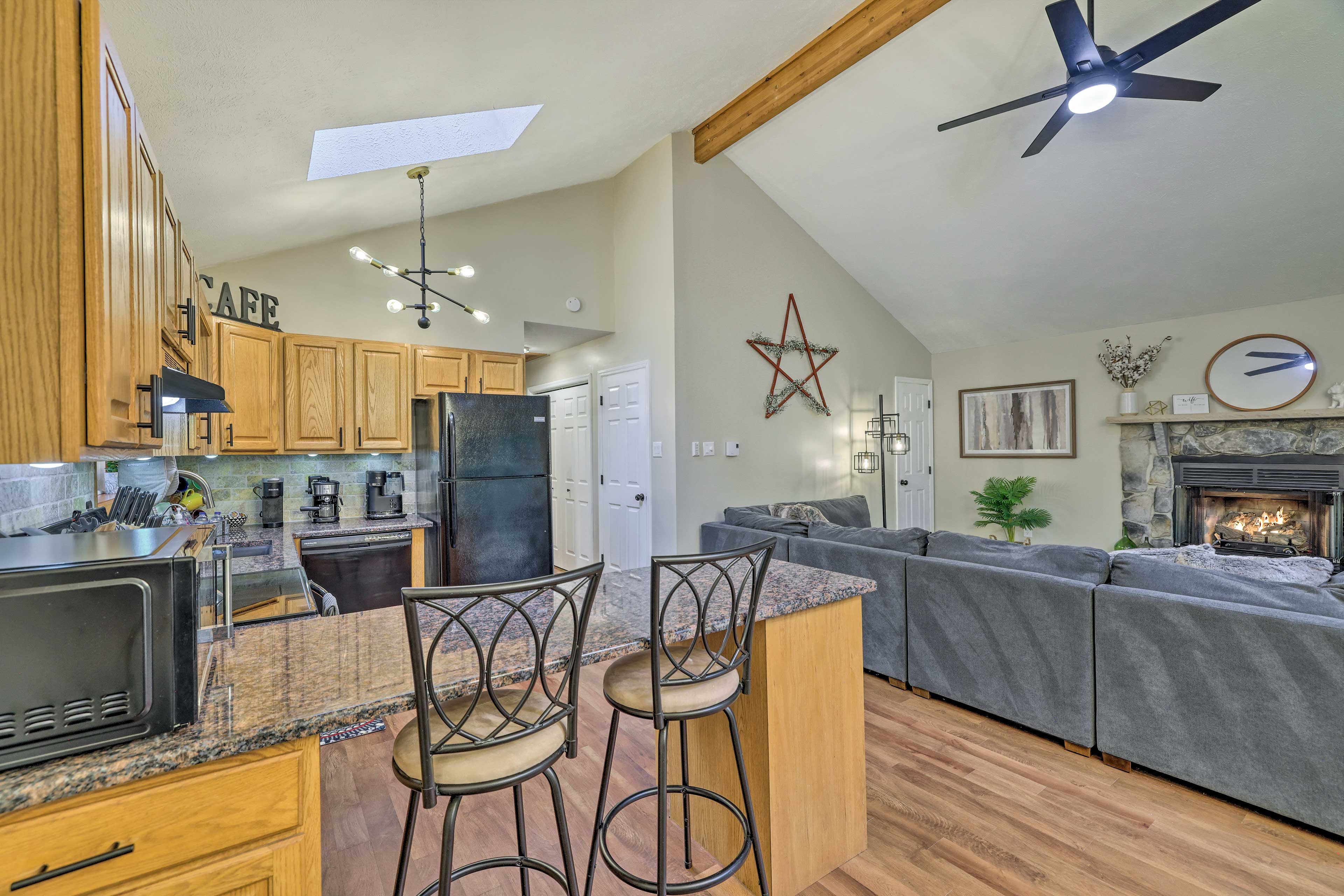 Kitchen | Blender | Cooking Utensils | Pots & Pans | Toaster