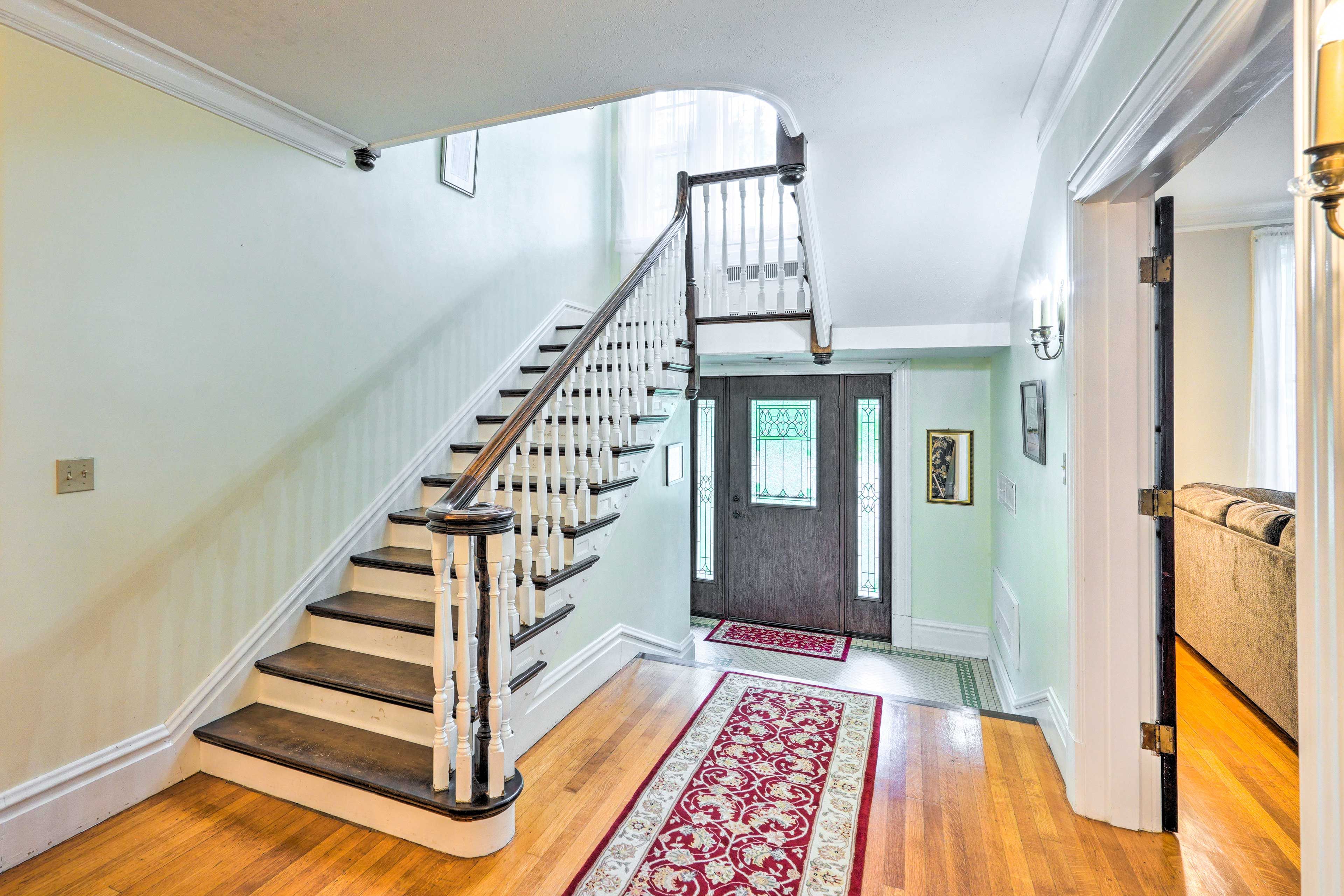 Stairs to 2nd Floor