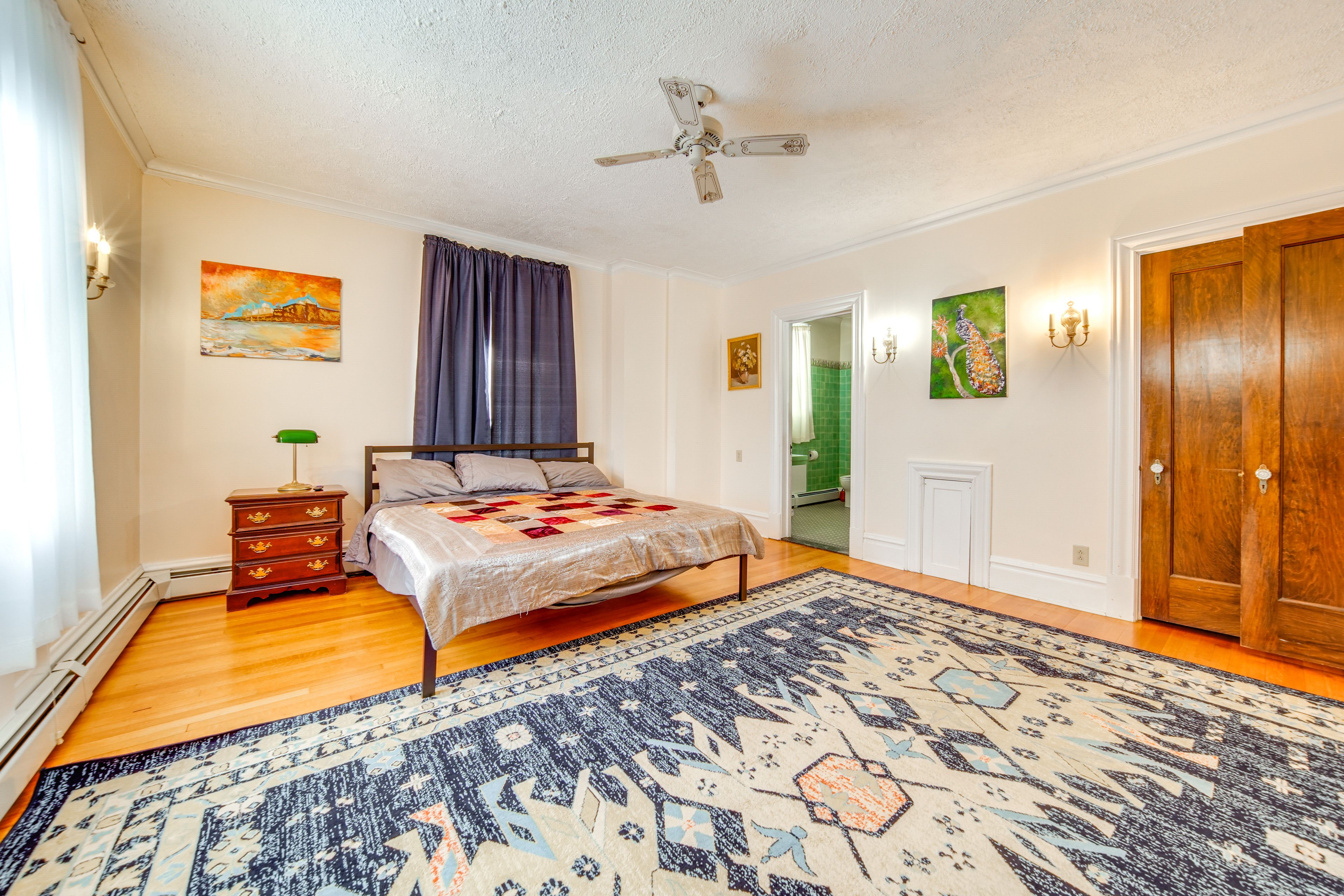 Bedroom 3 | 2nd Floor | Queen Bed