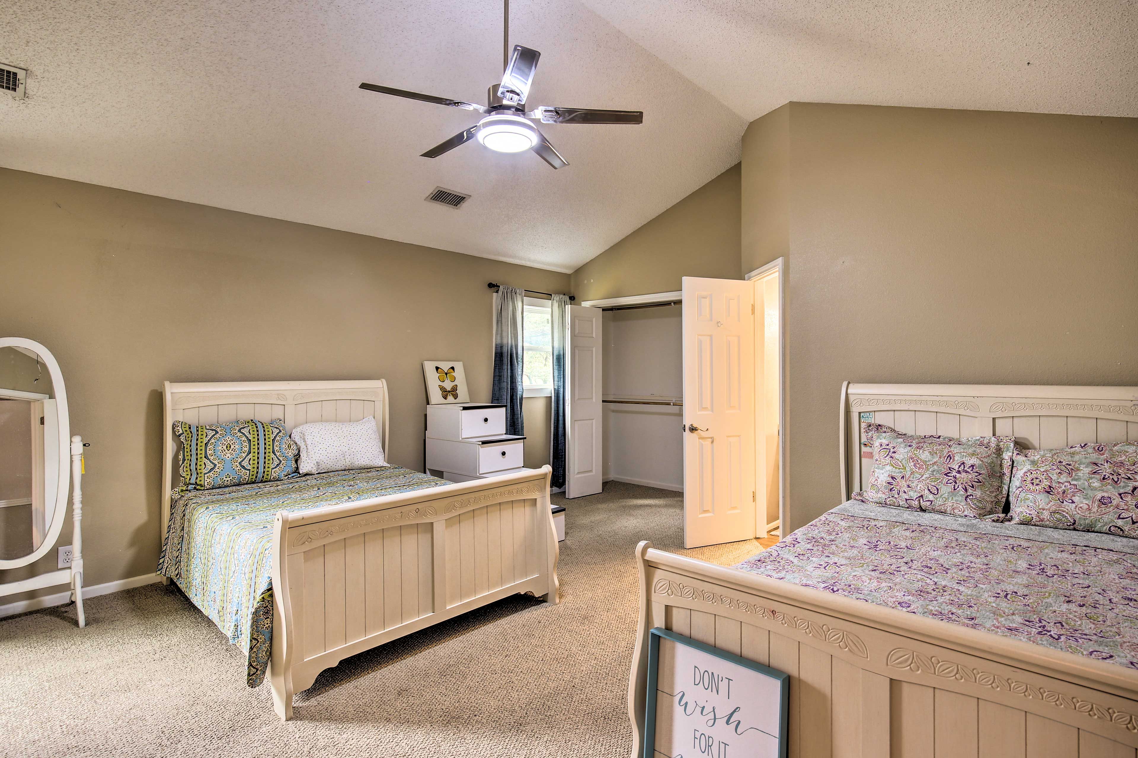 Bedroom 2 | 2 Full Beds