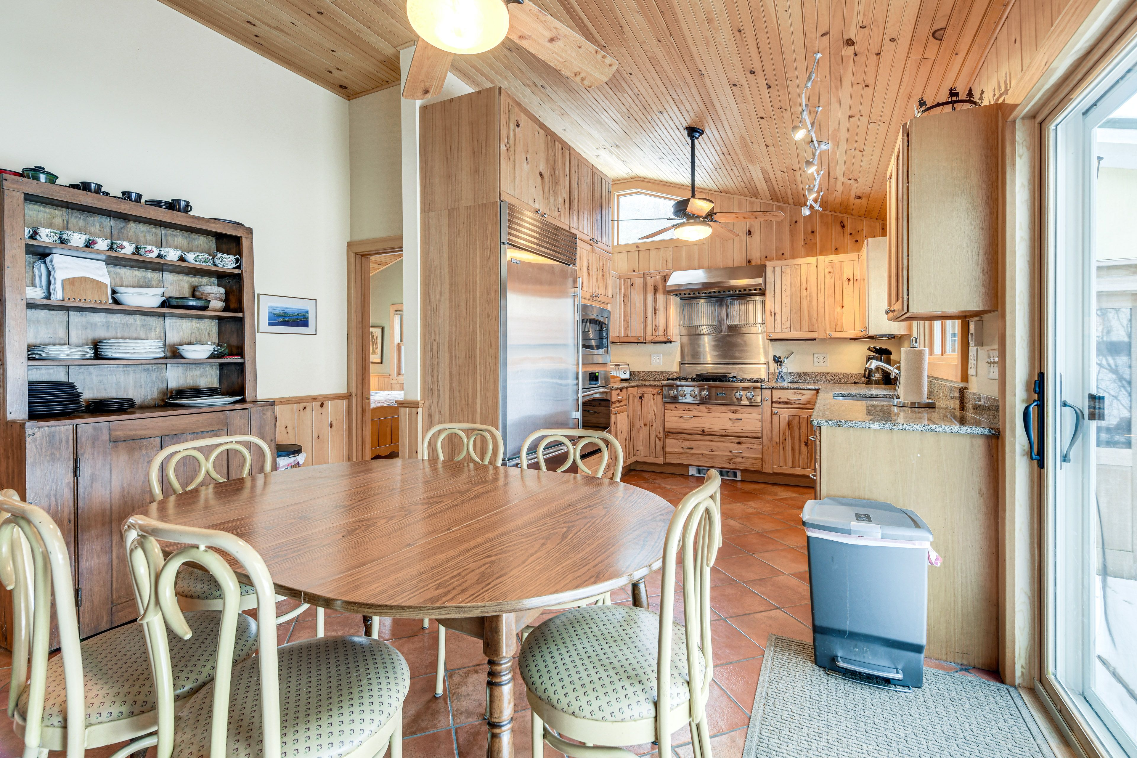 Breakfast Nook