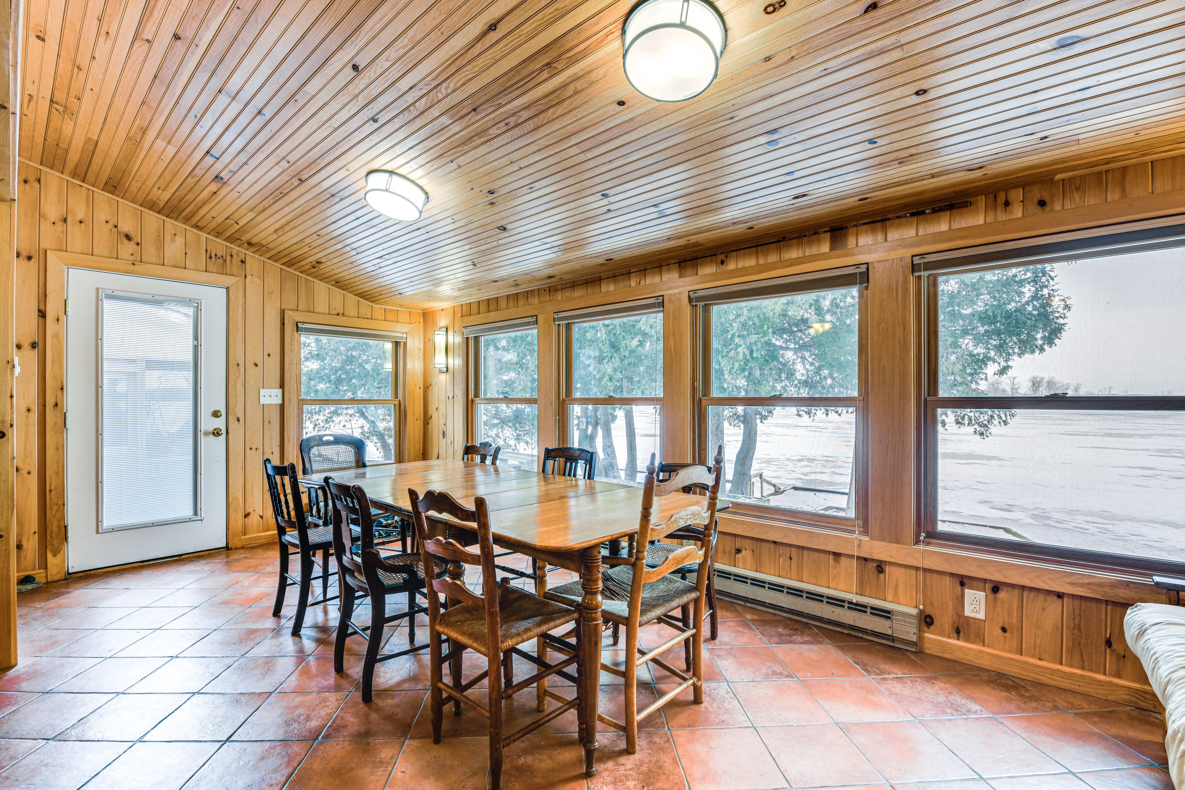 Dining Area | Dishware/Flatware Provided | Water Views